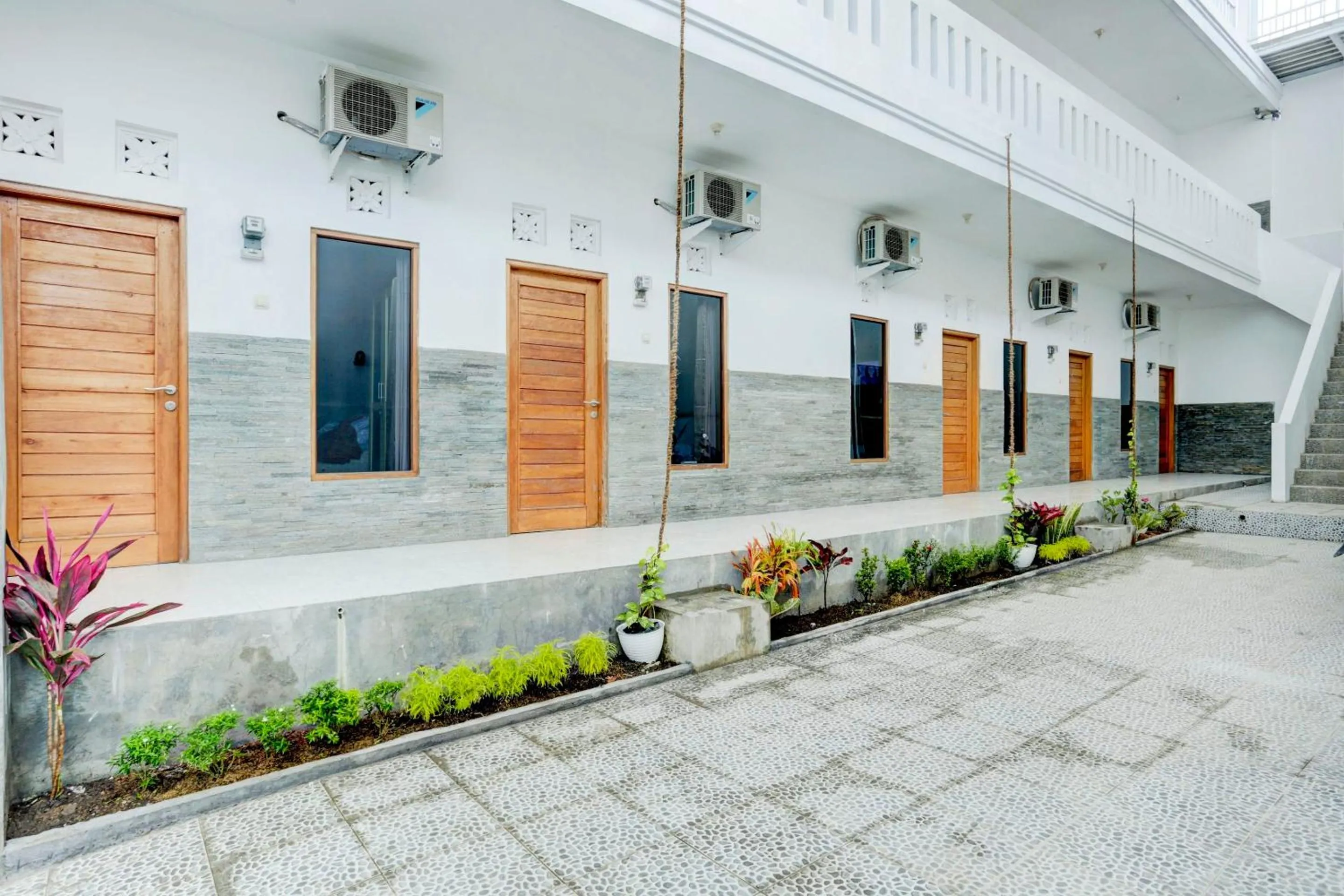 Lobby or reception in OYO Life 1942 Asia Residence Syariah