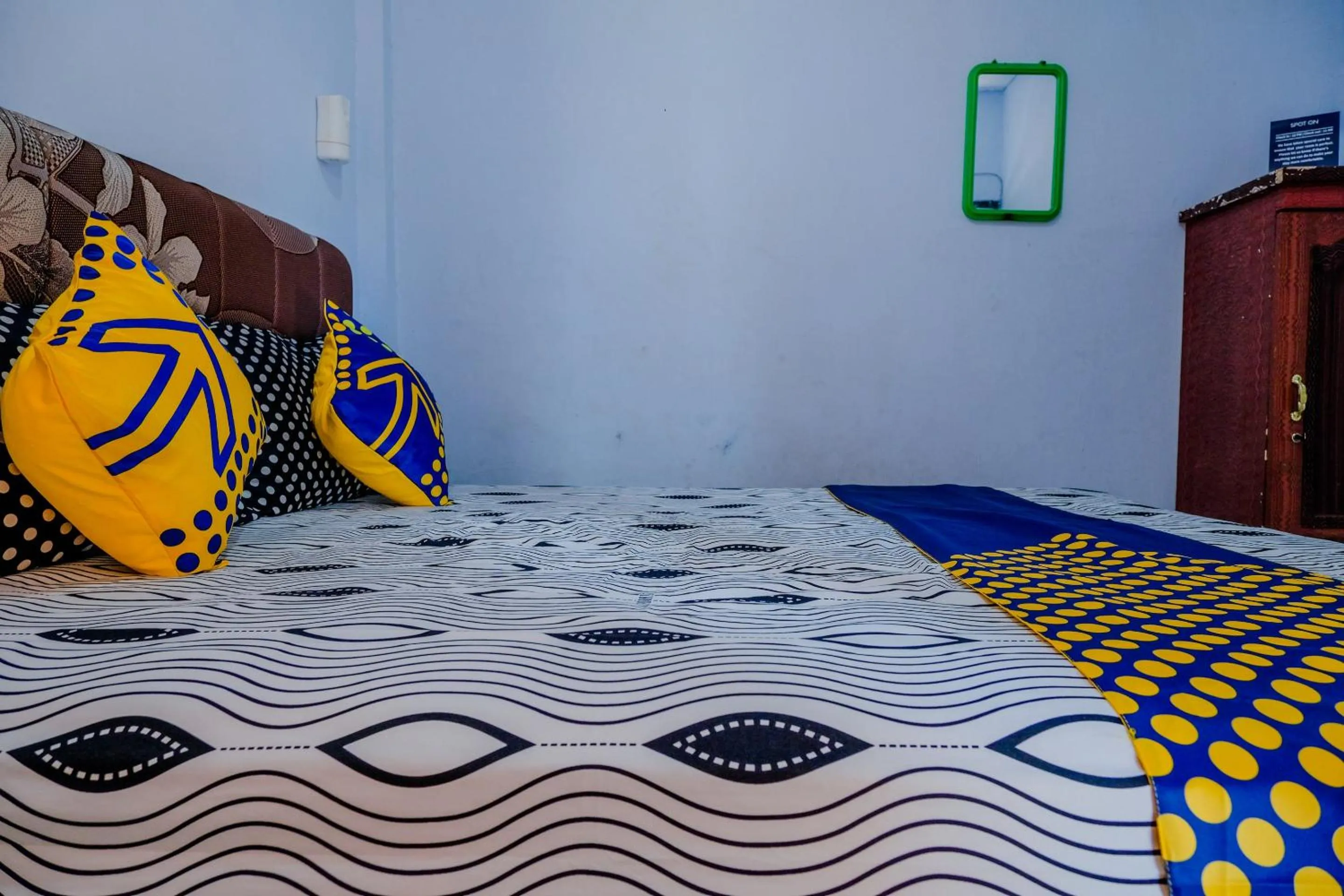 Bedroom, Bed in Hotel O sembagus Family