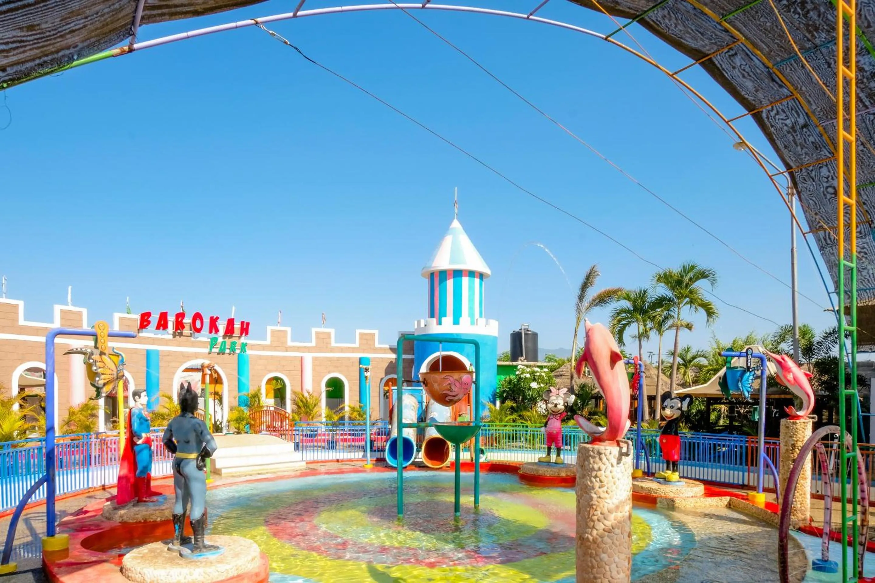 Entertainment in Hotel O sembagus Family