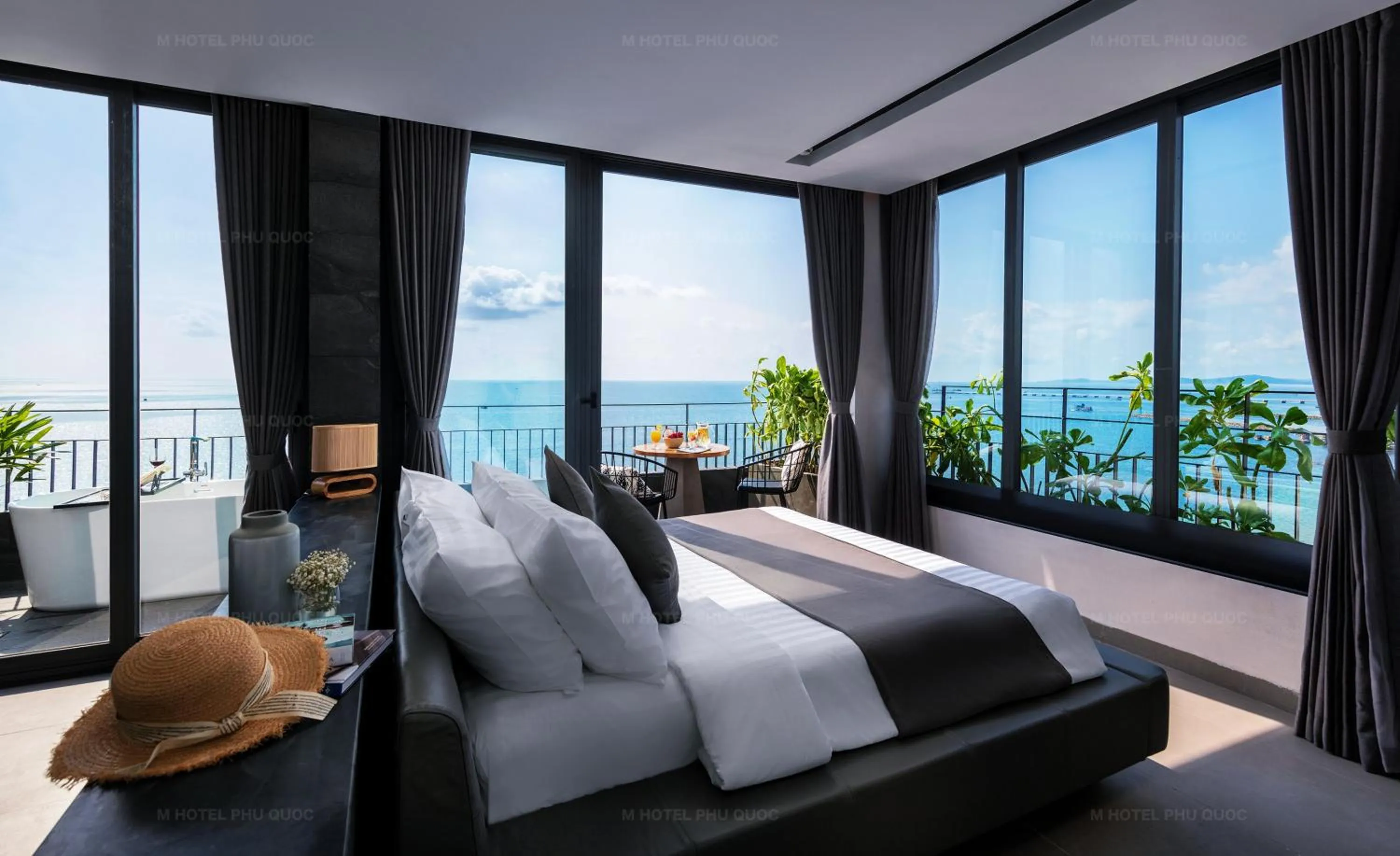 Sea view, Bed in M Hotel Phu Quoc