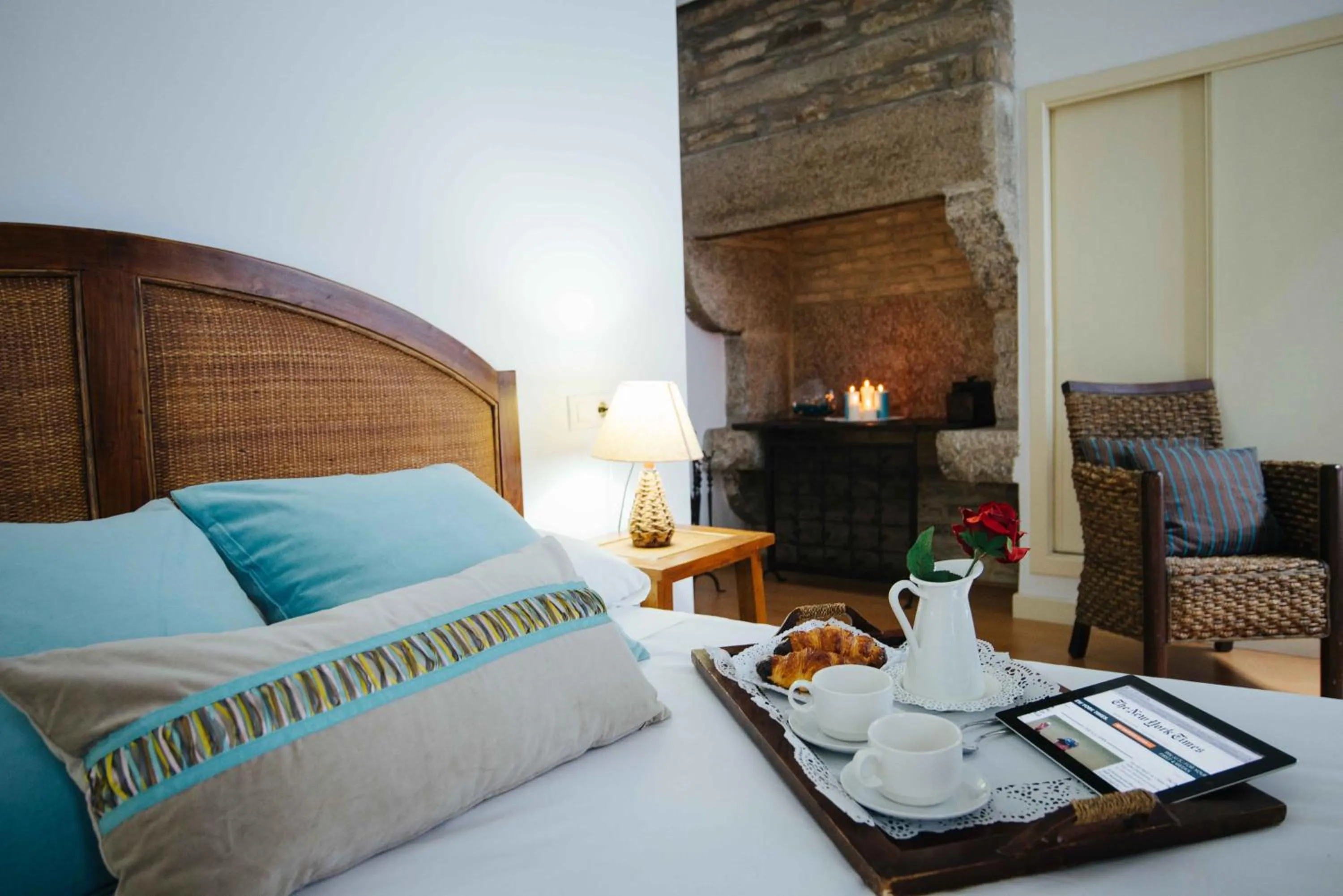 Decorative detail, Bed in Hotel Arco de Mazarelos