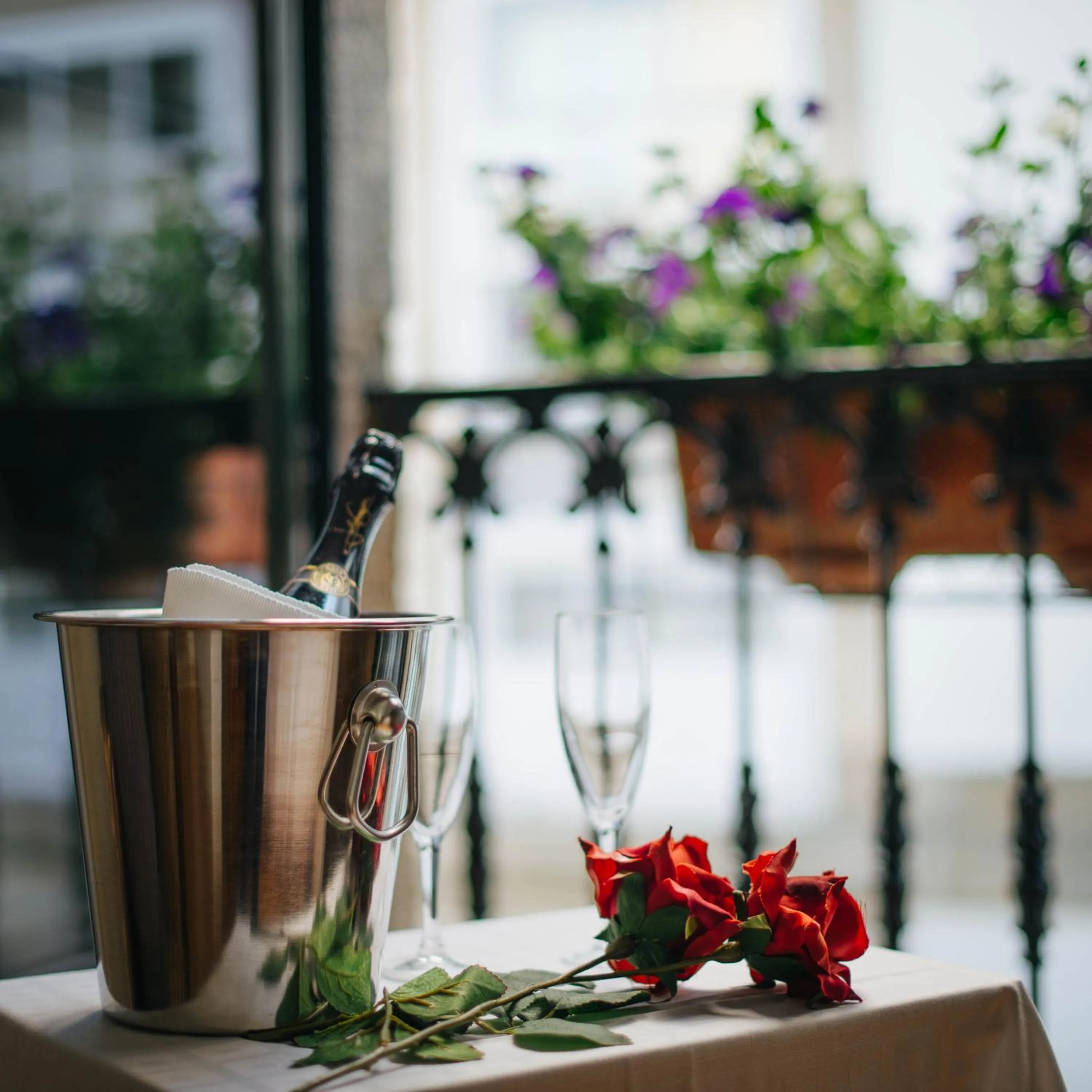 Alcoholic drinks in Hotel Arco de Mazarelos