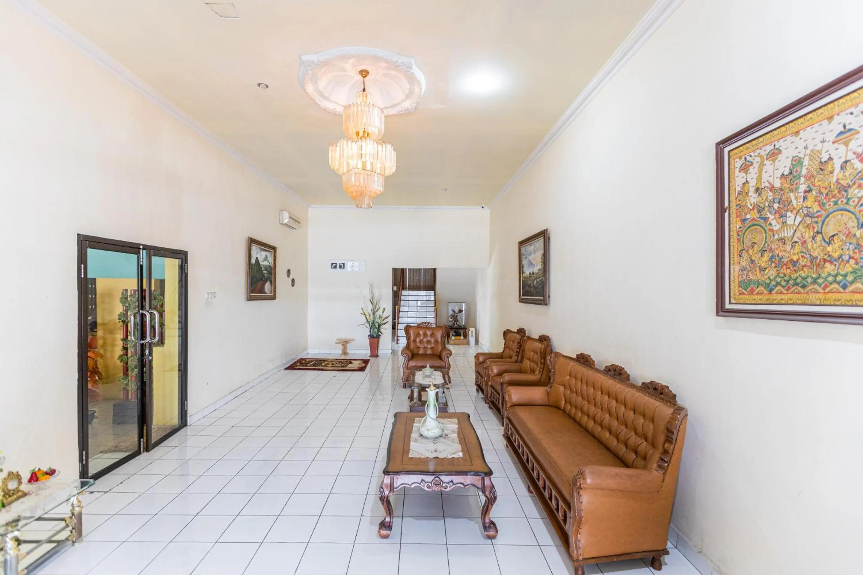 Lobby or reception in Hotel O Pondok Ripuji