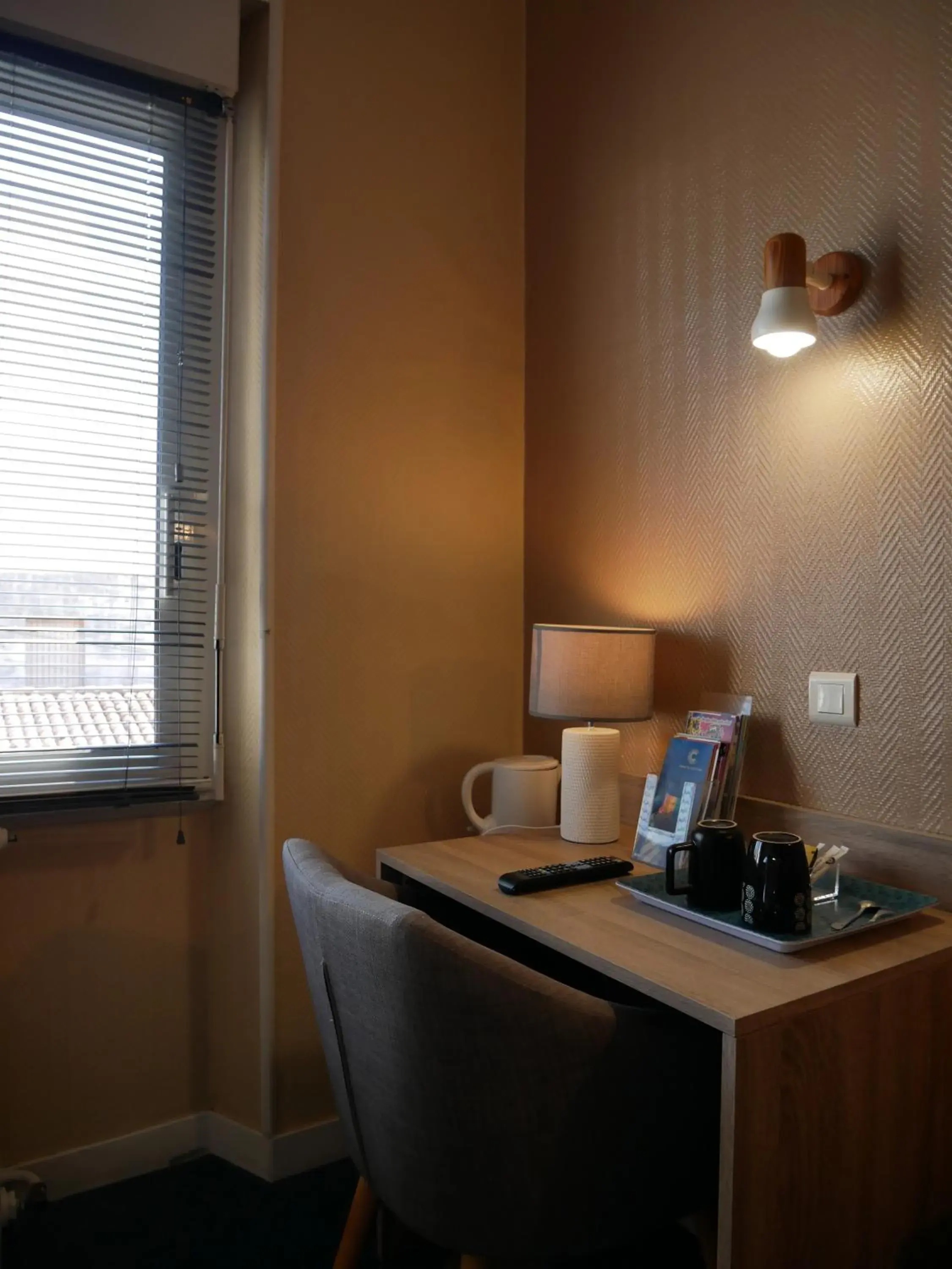 Superior Double Room in Hotel le Pasteur Superior Double Room in Hotel le Pasteur