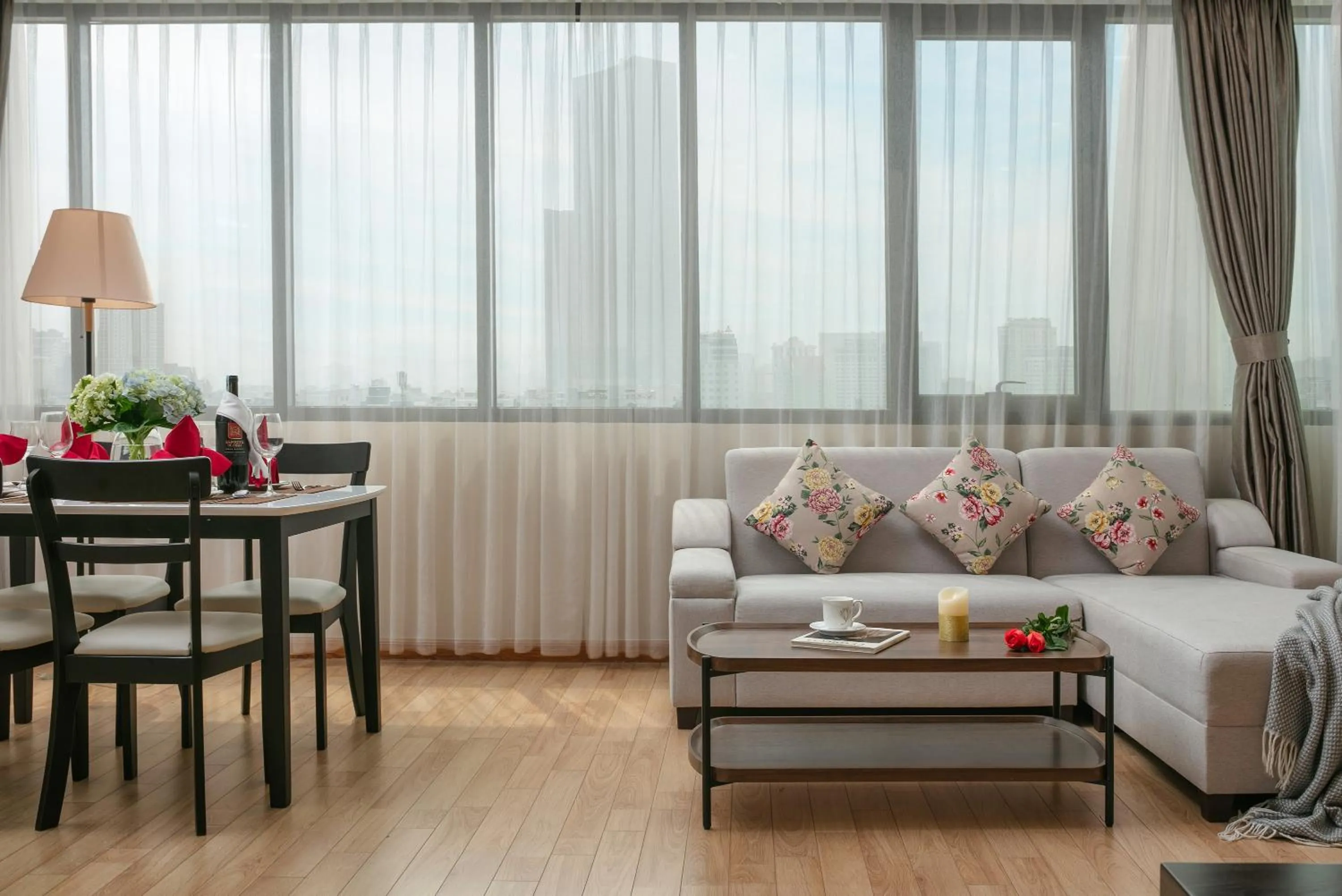 Guests in HB Serviced Apartment - 121B Quan Hoa