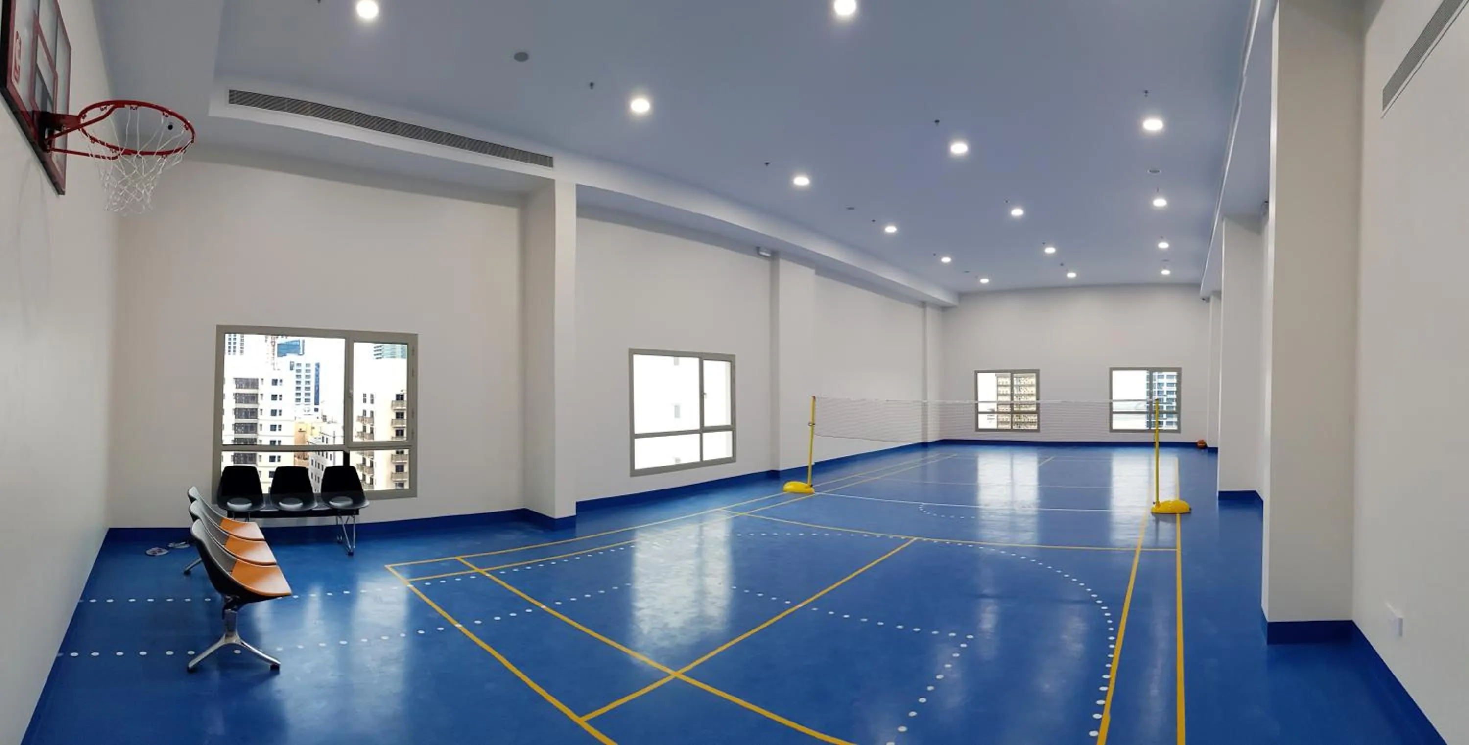 Tennis court in BW Suites & Spa