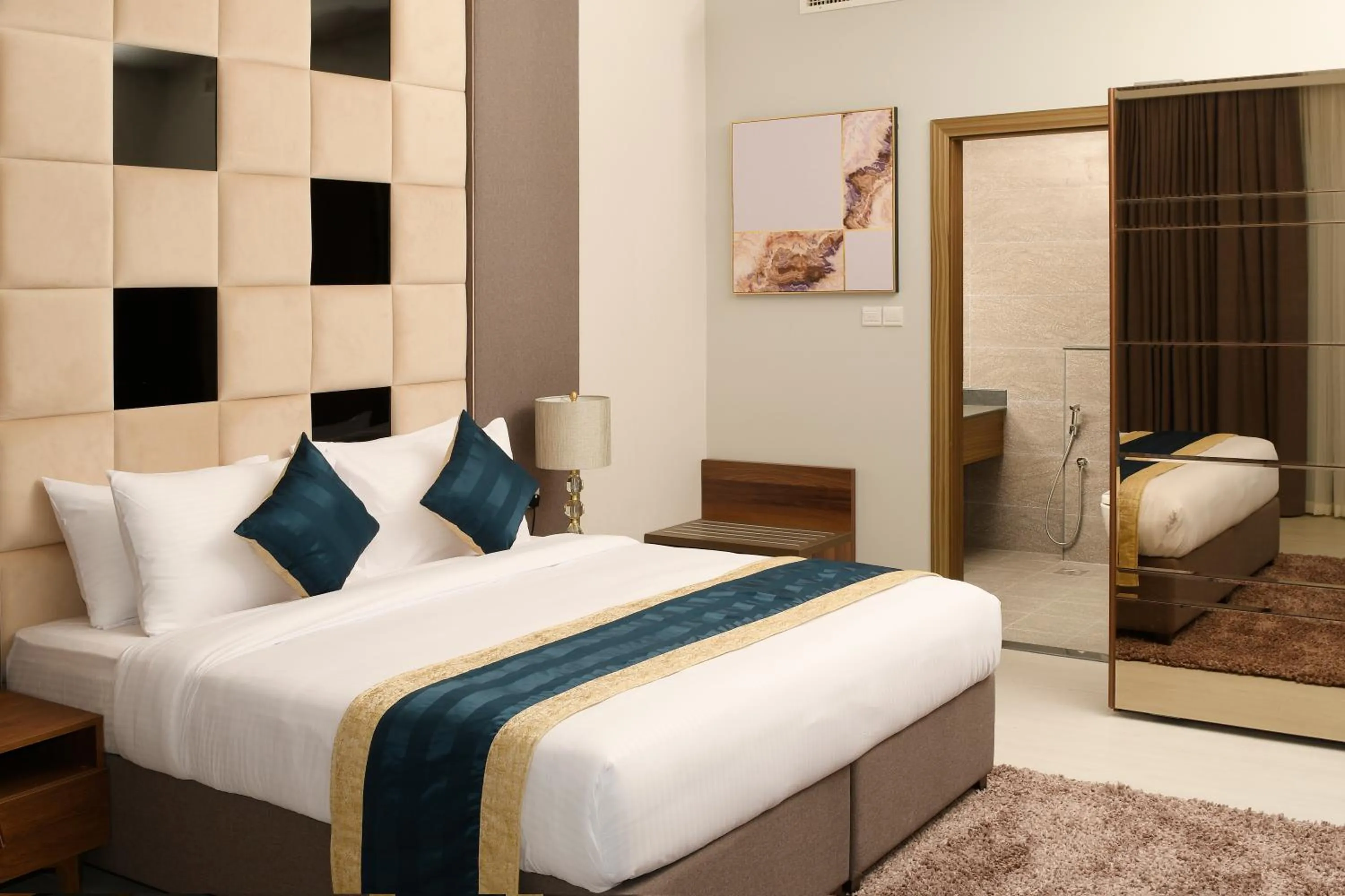 Bedroom, Bed in BW Suites & Spa