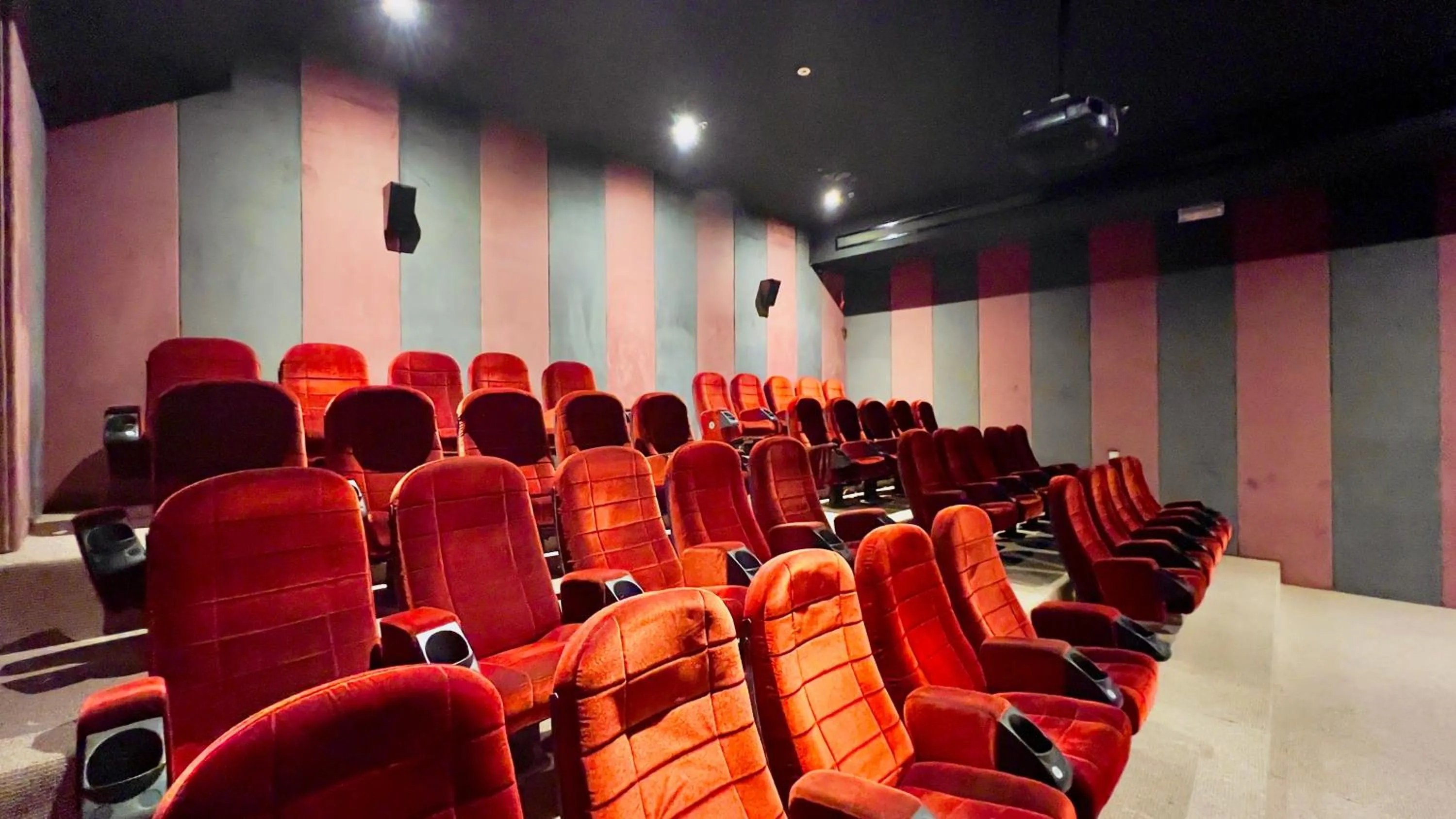 Entertainment in BW Suites & Spa