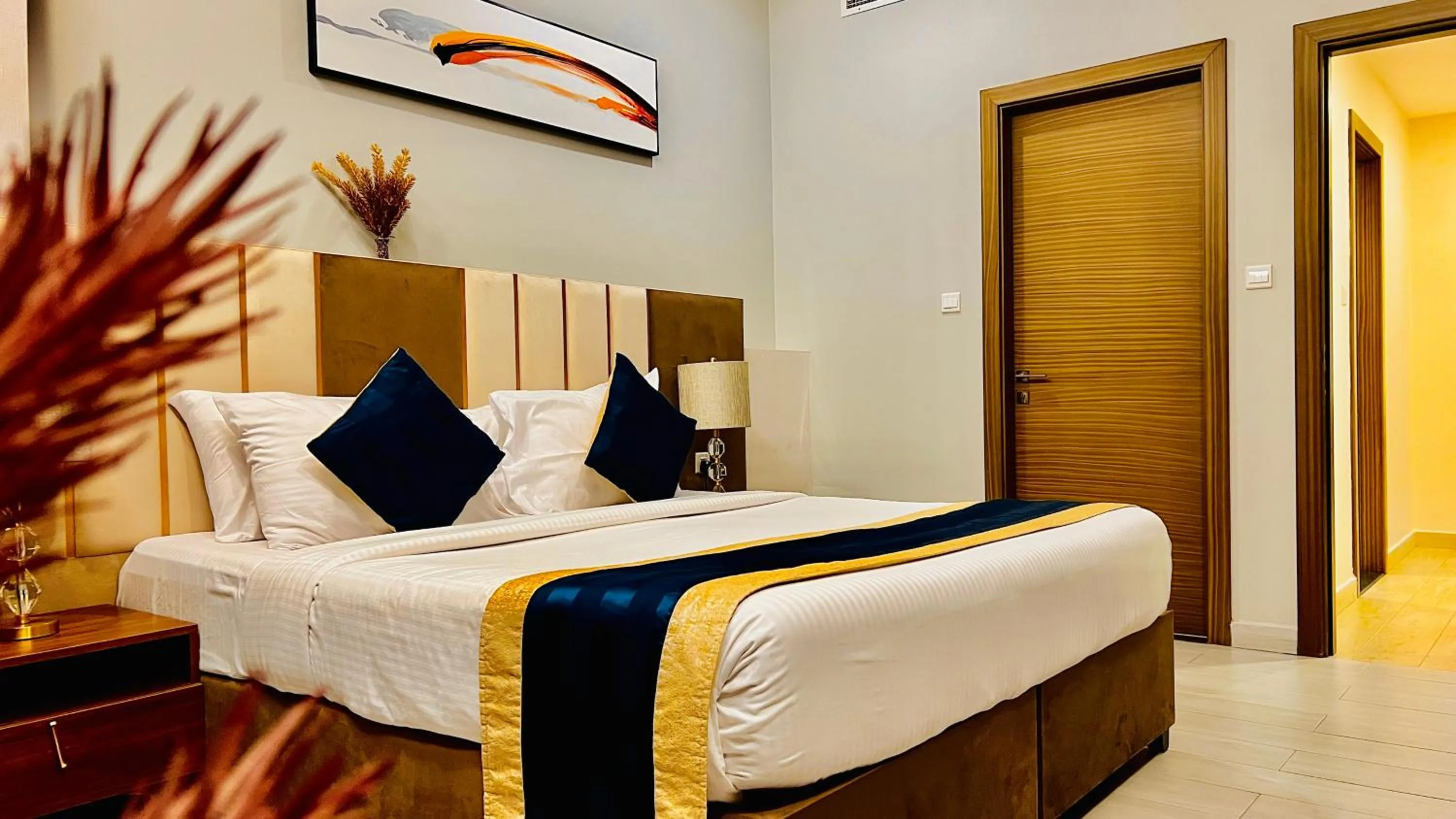 Bedroom, Bed in BW Suites & Spa