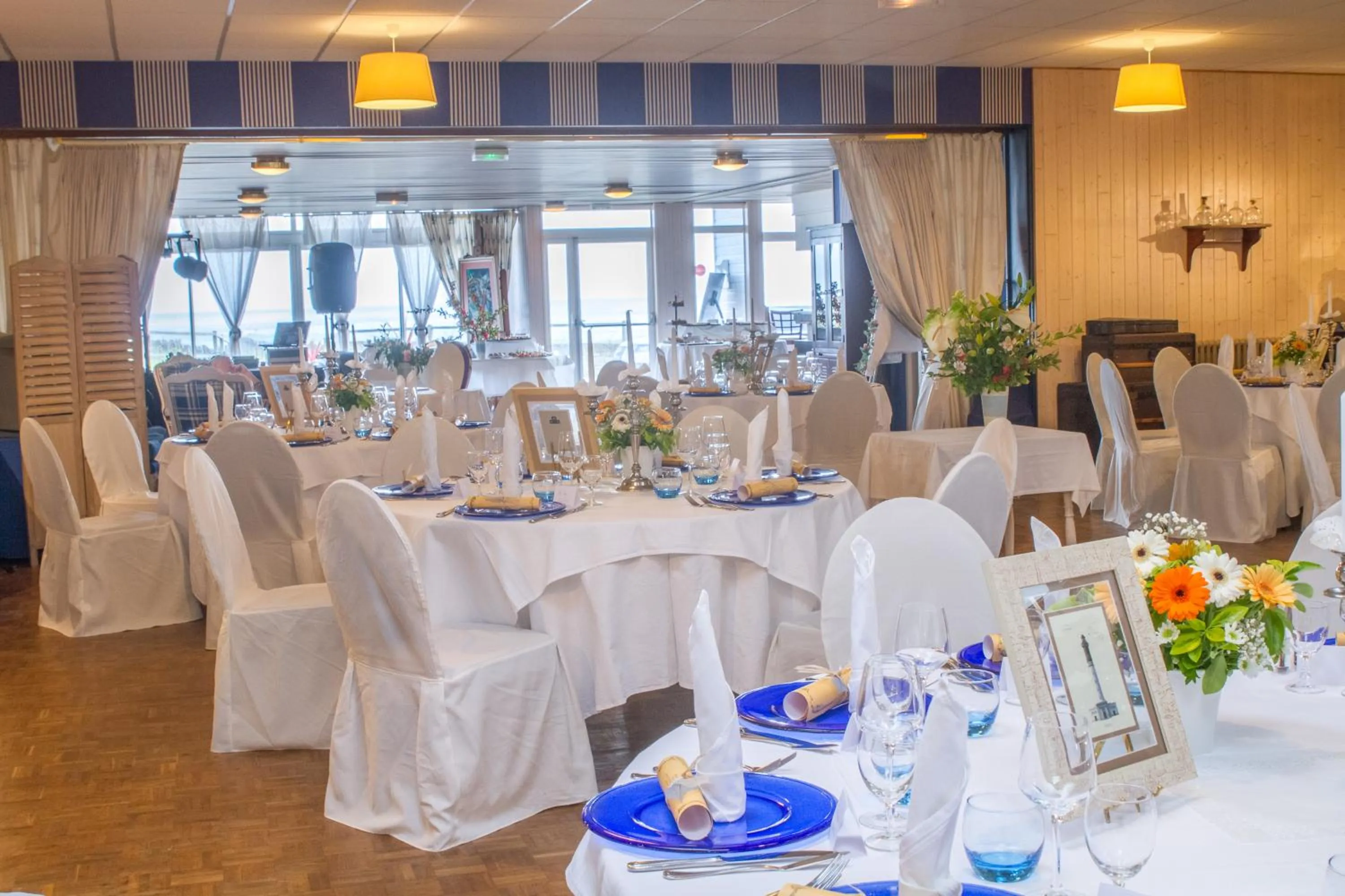 Restaurant/places to eat in Hotel Restaurant De La Plage