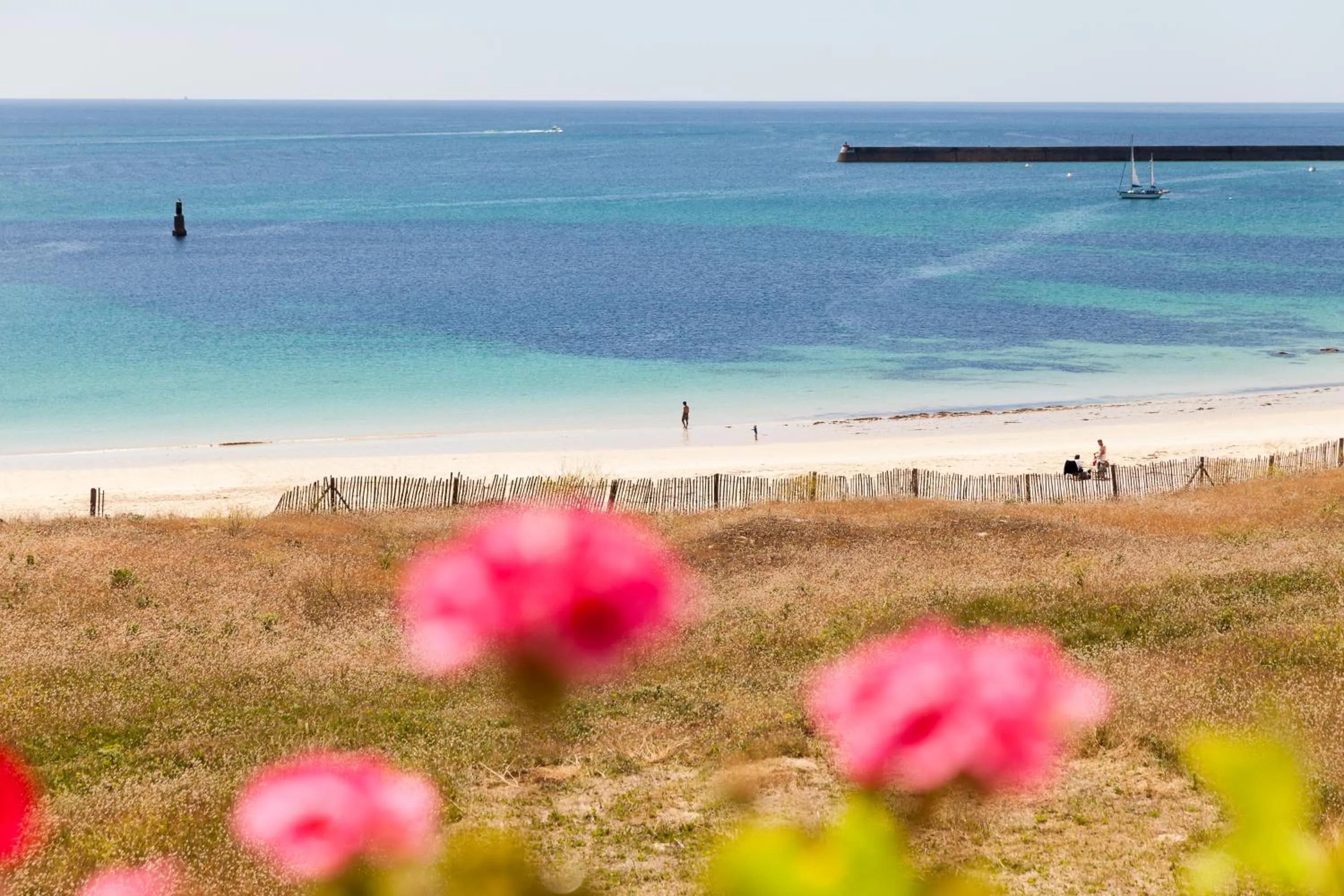 Hiking in Hotel Restaurant De La Plage