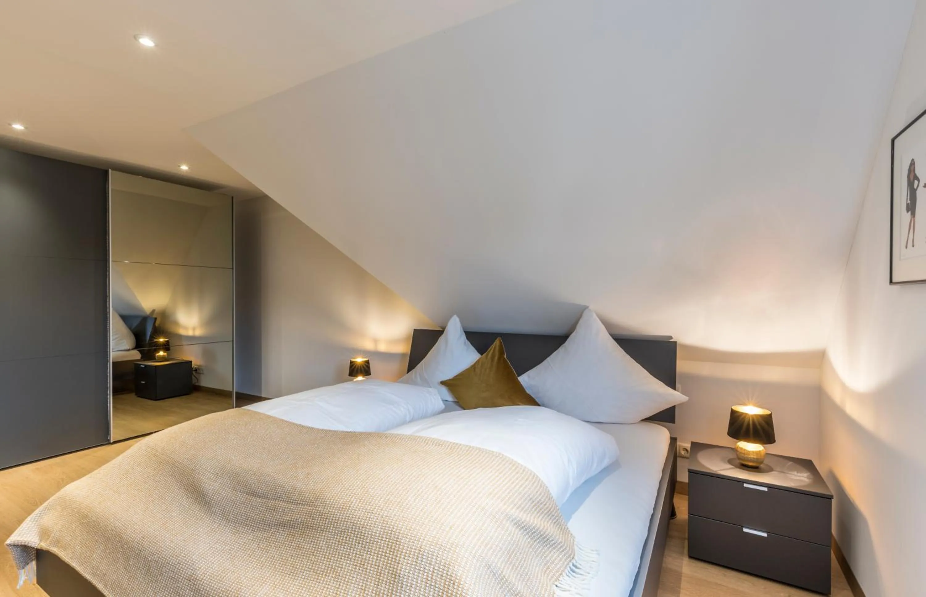 Bedroom, Bed in RH-Appartements 15 Minuten von Basel im Dorf Rührberg