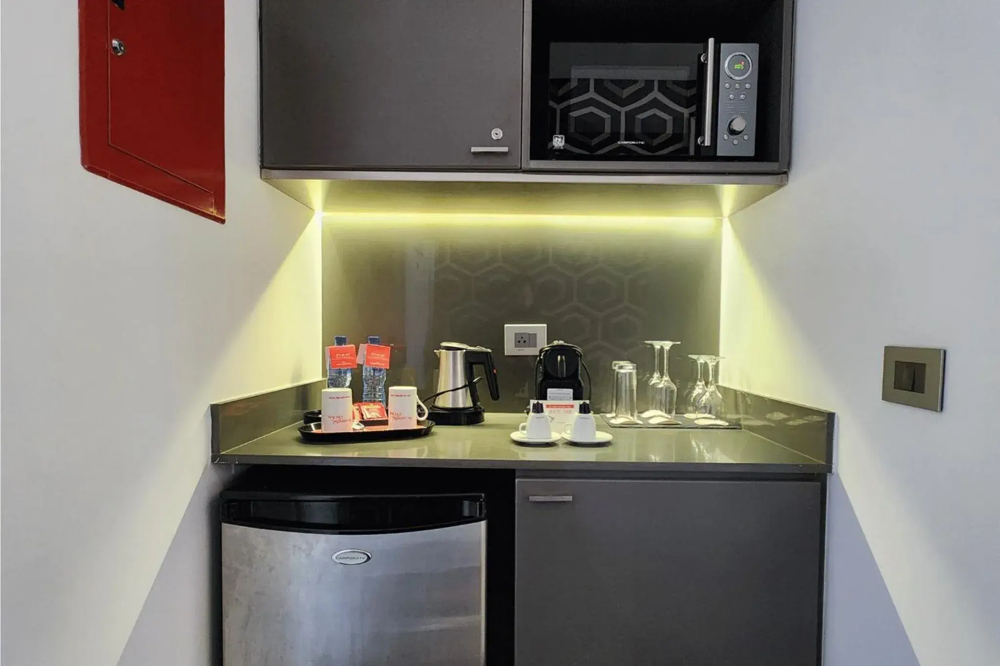 Premium King Room with Balcony in The Smallville Hotel Premium King Room with Balcony in The Smallville Hotel