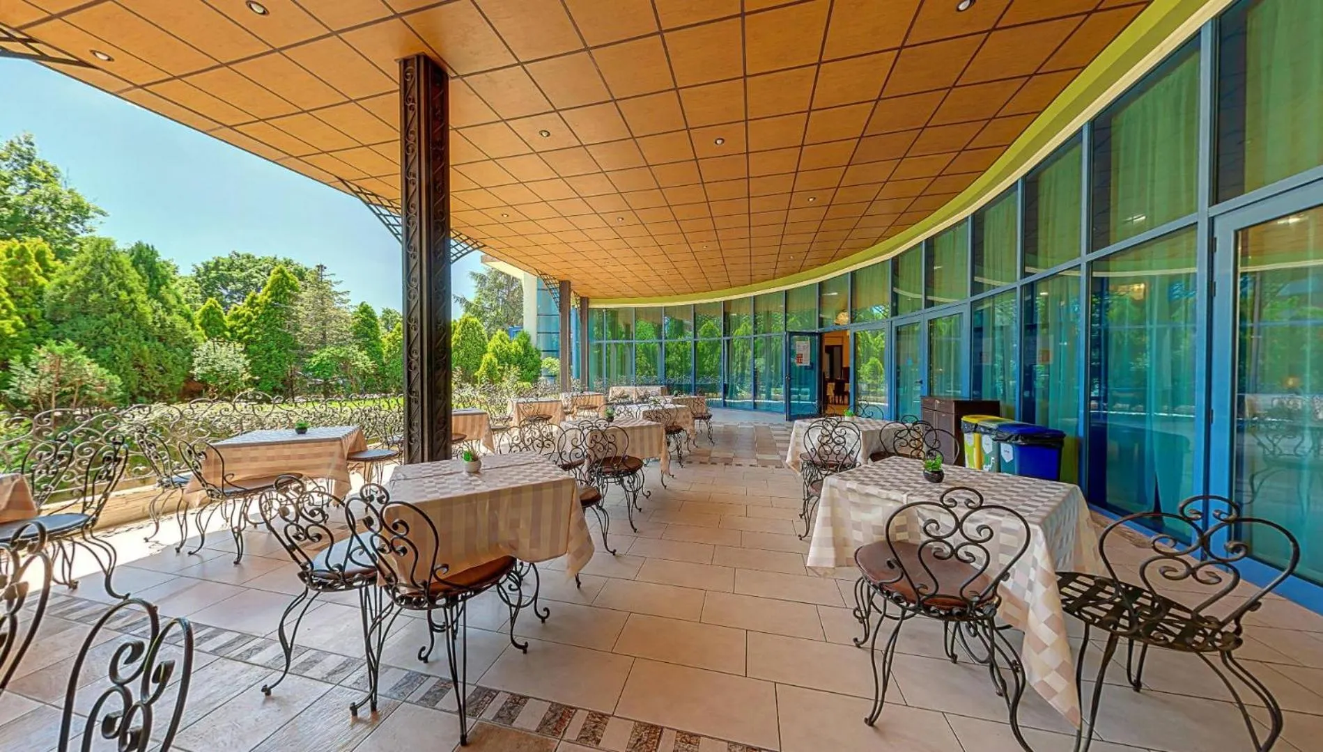 Patio in Elena Hotel and Wellness - All Inclusive