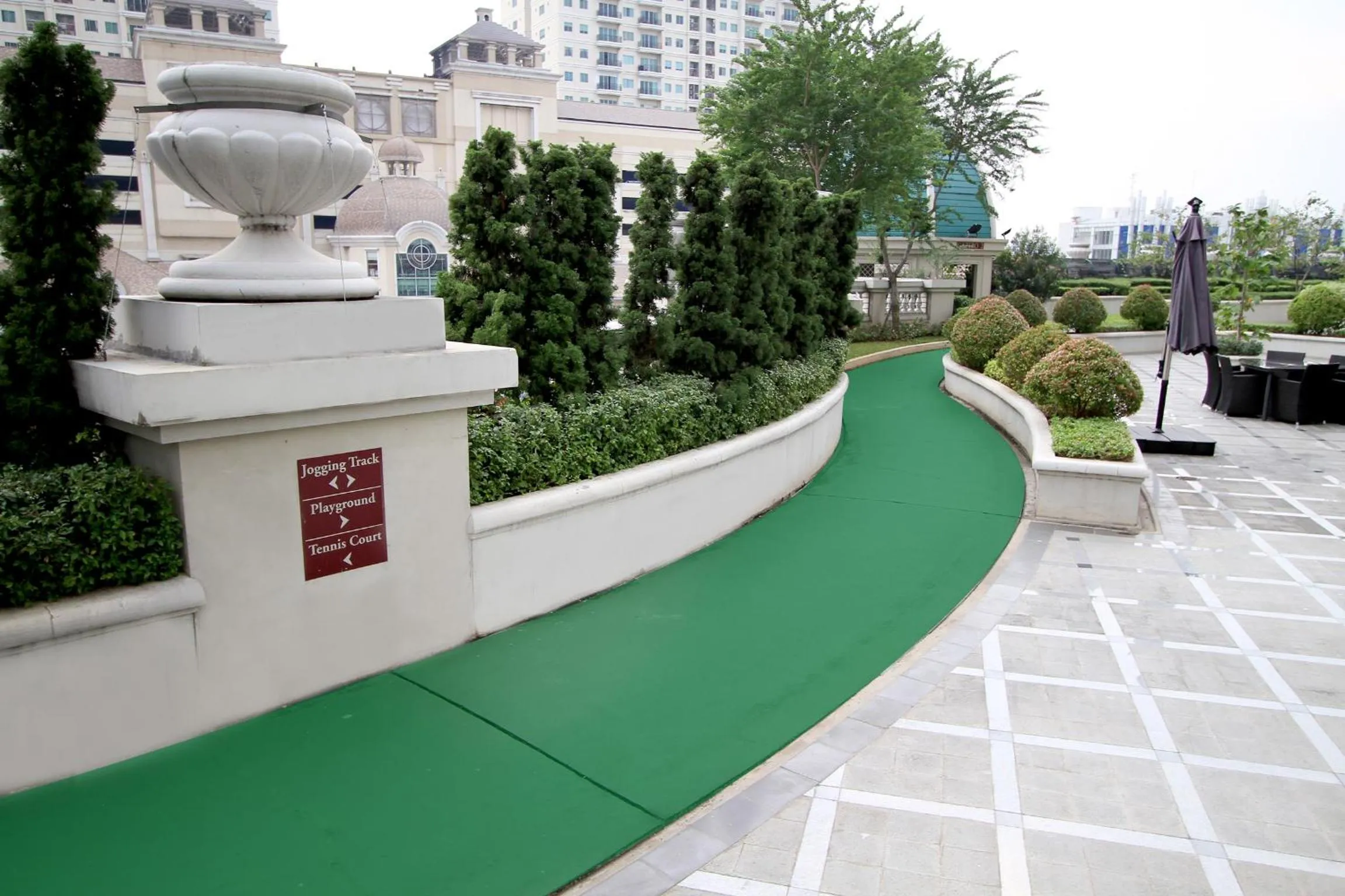 Facade/entrance in The Bellezza Suites by Nemuru