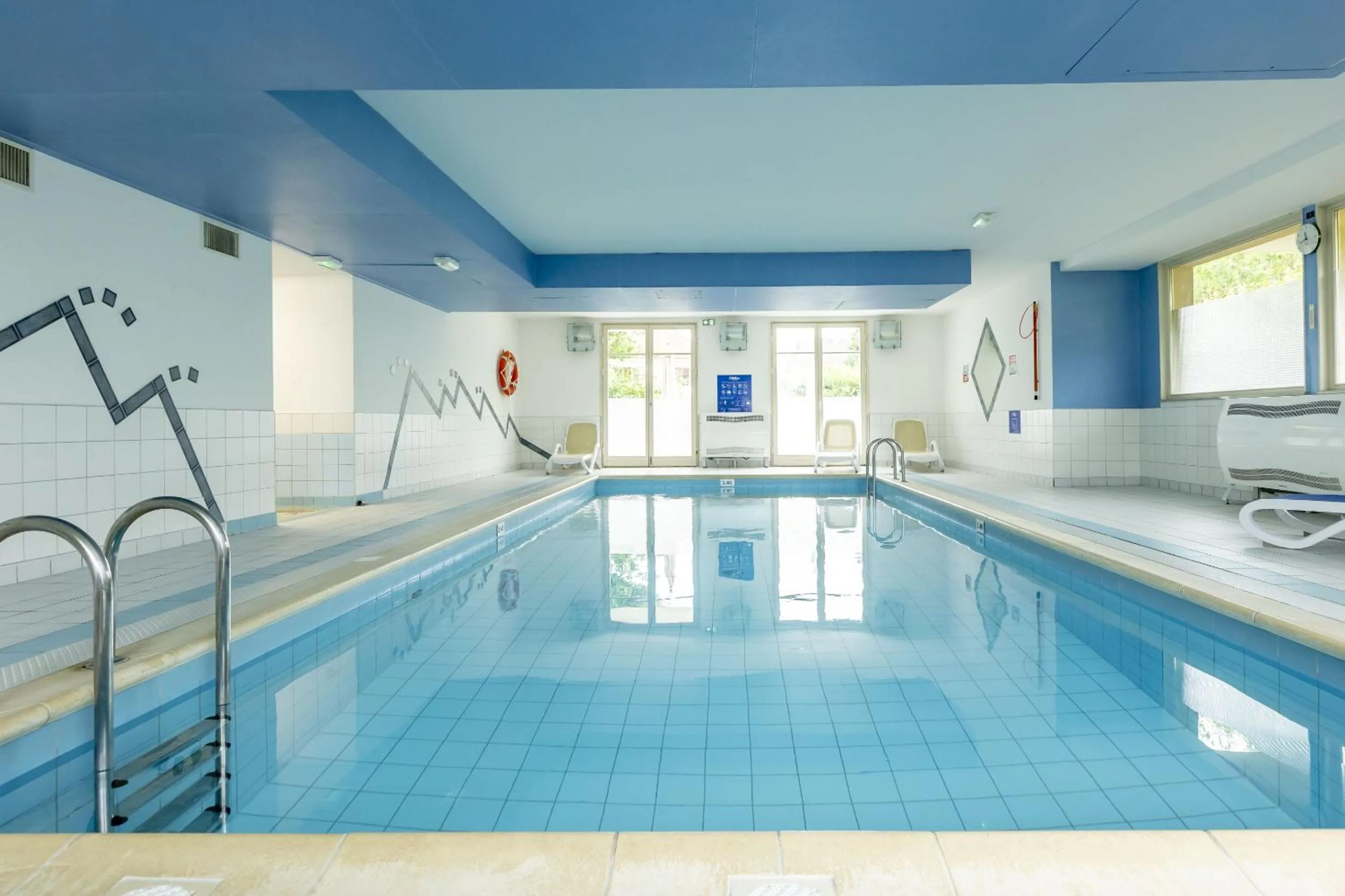 Swimming pool in Résidence Odalys Le Domaine des Rois