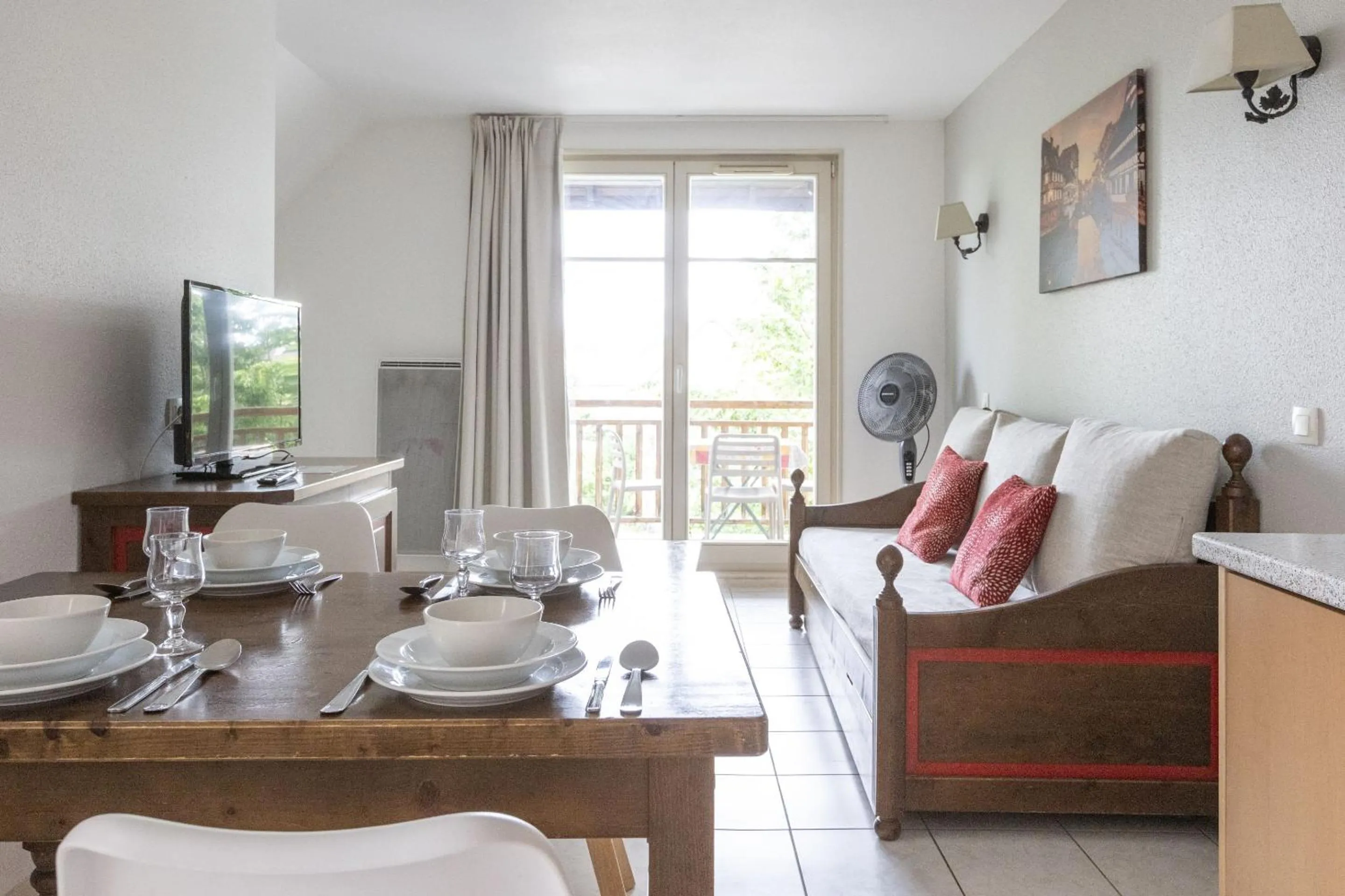 Dining area in Résidence Odalys Le Domaine des Rois
