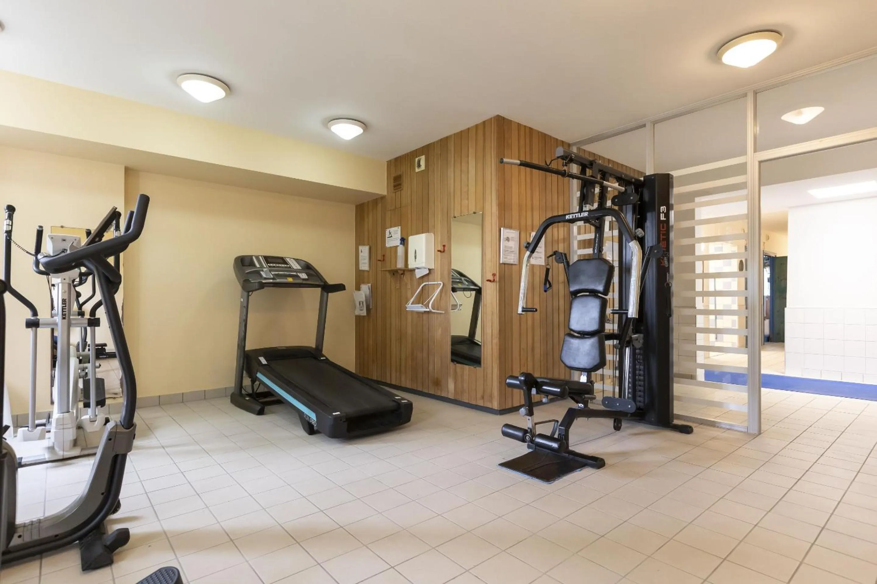 Fitness centre/facilities in Résidence Odalys Le Domaine des Rois