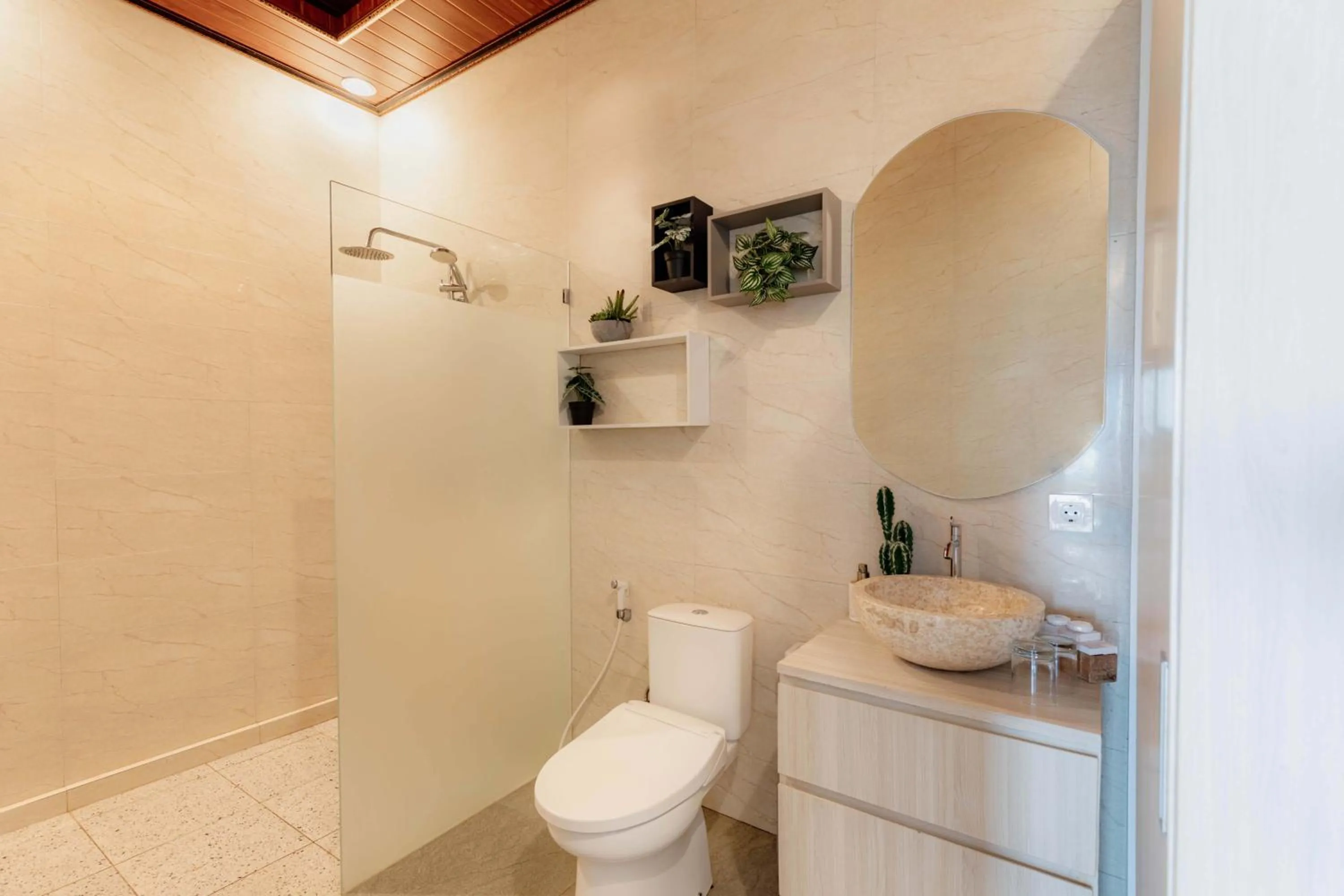 Bathroom in Reynten Hill