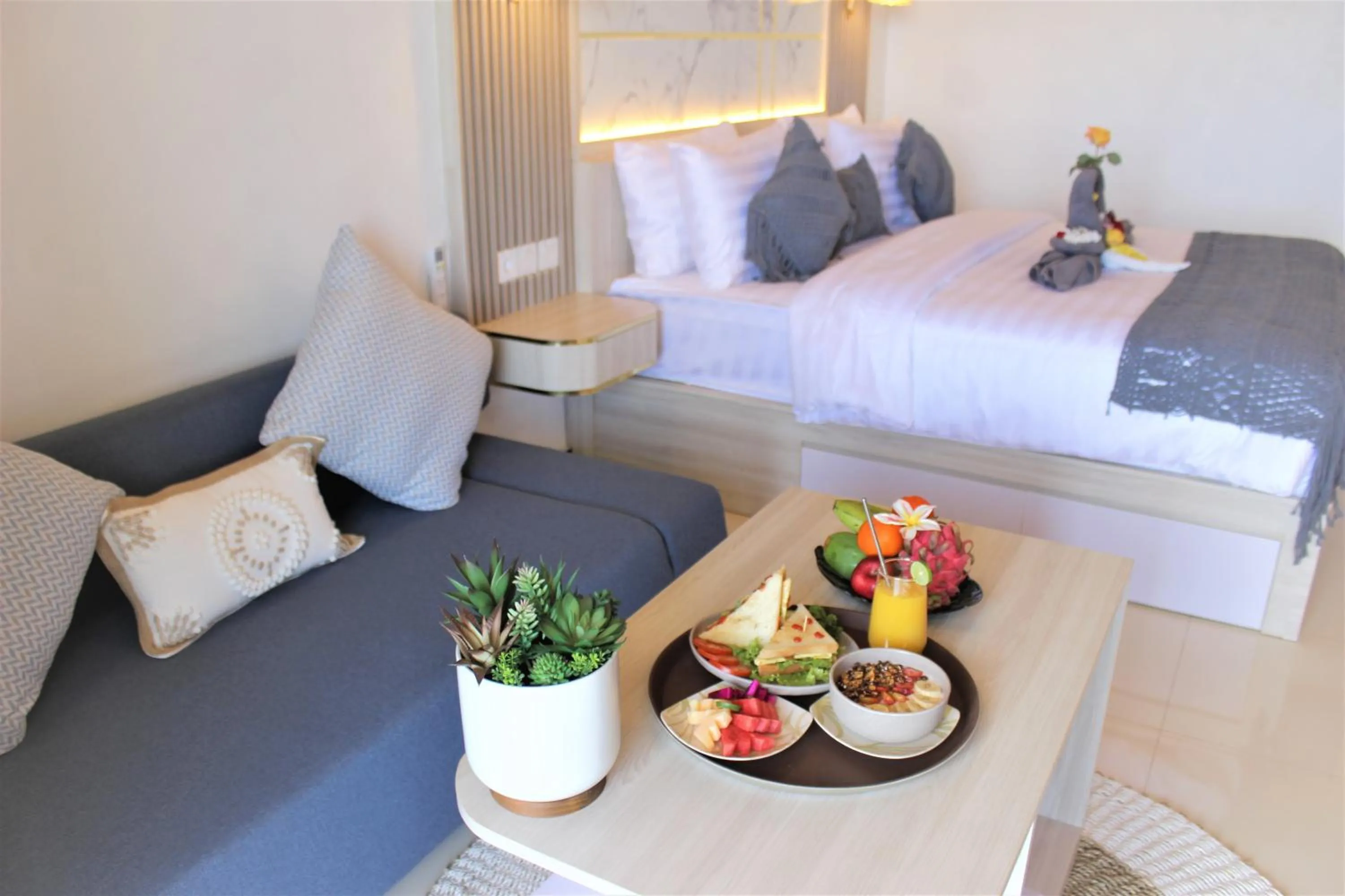 Living room, Bed in Reynten Hill