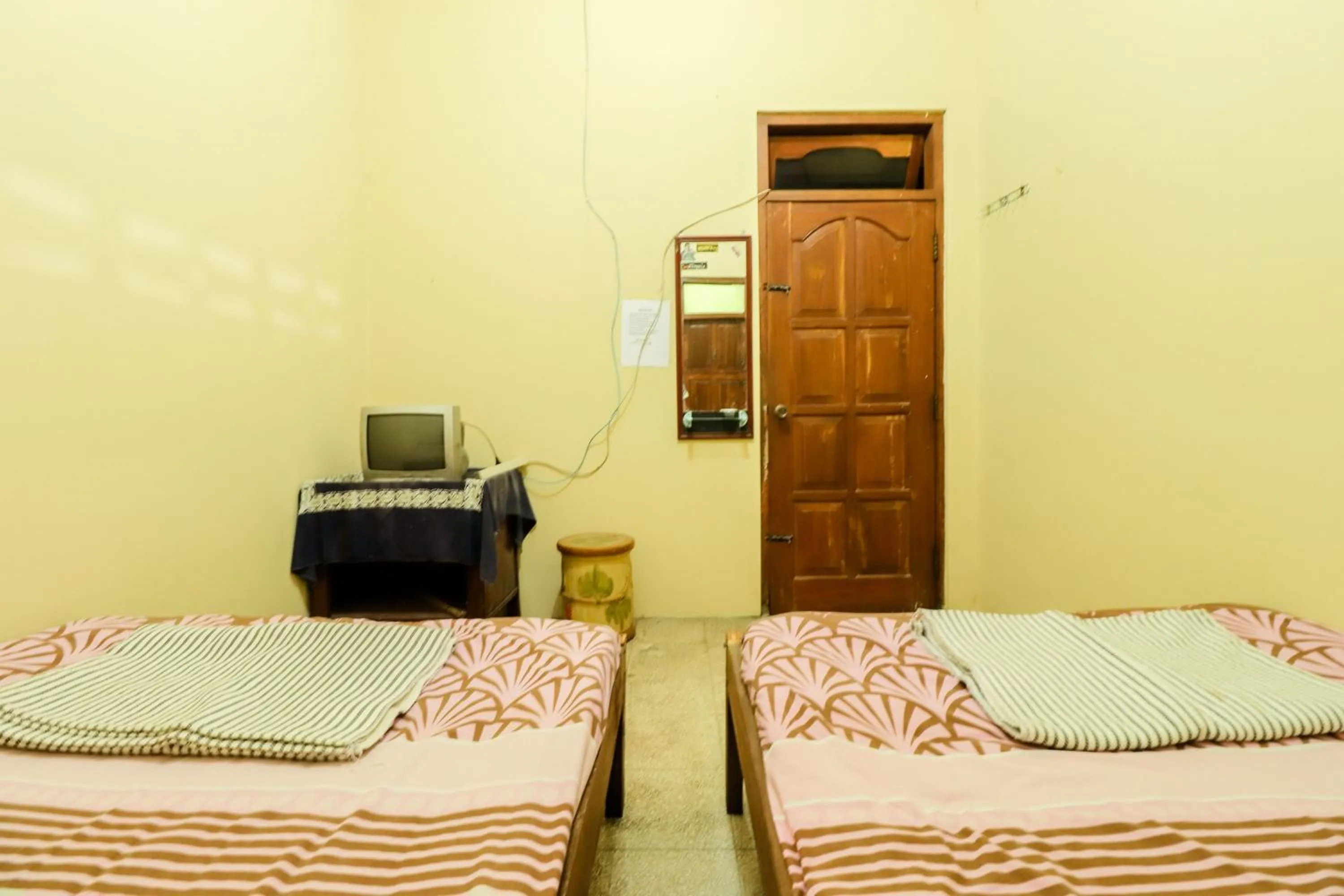 Bedroom, Bed in Penginapan Roro Mendut Syariah