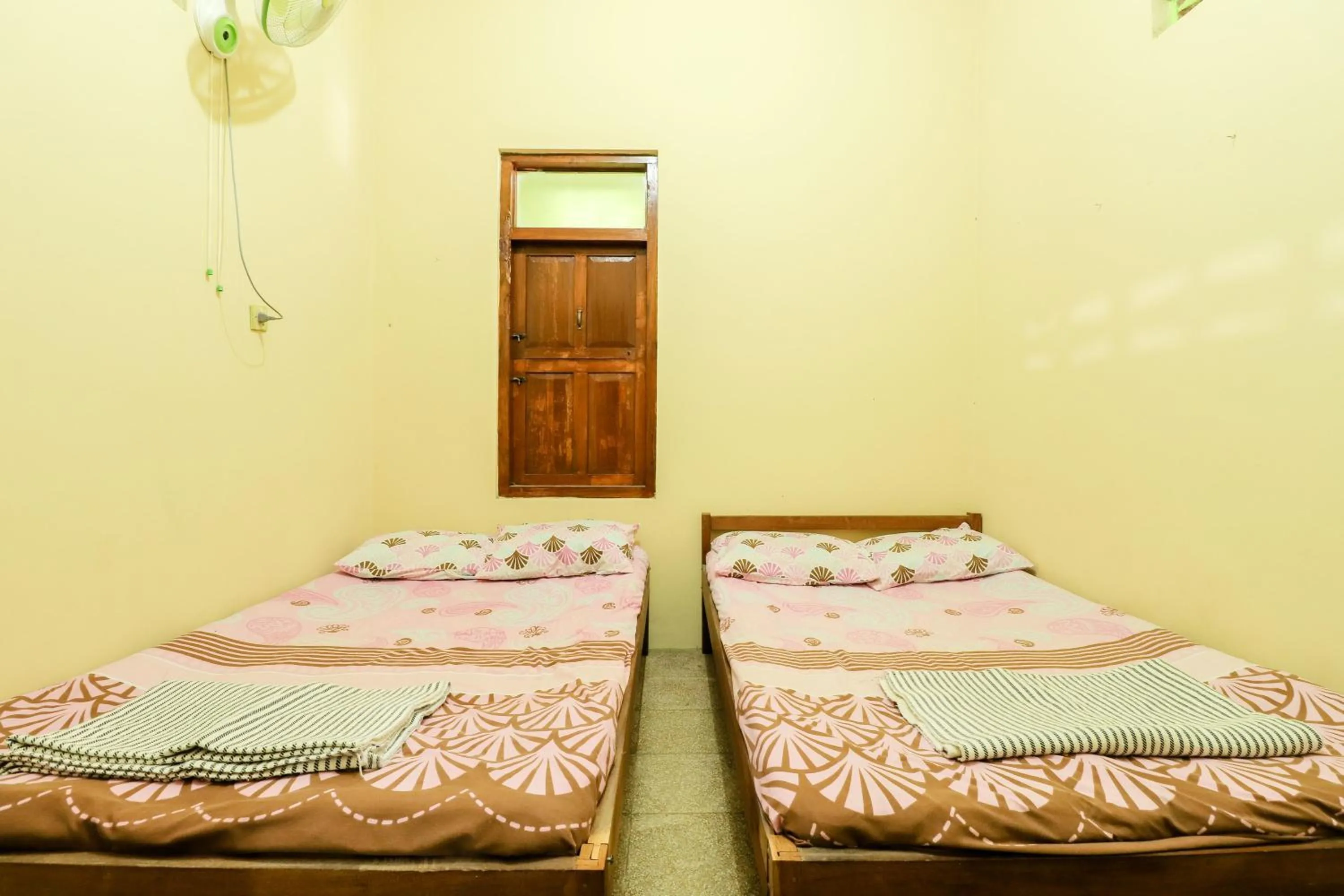 Bedroom, Bed in Penginapan Roro Mendut Syariah