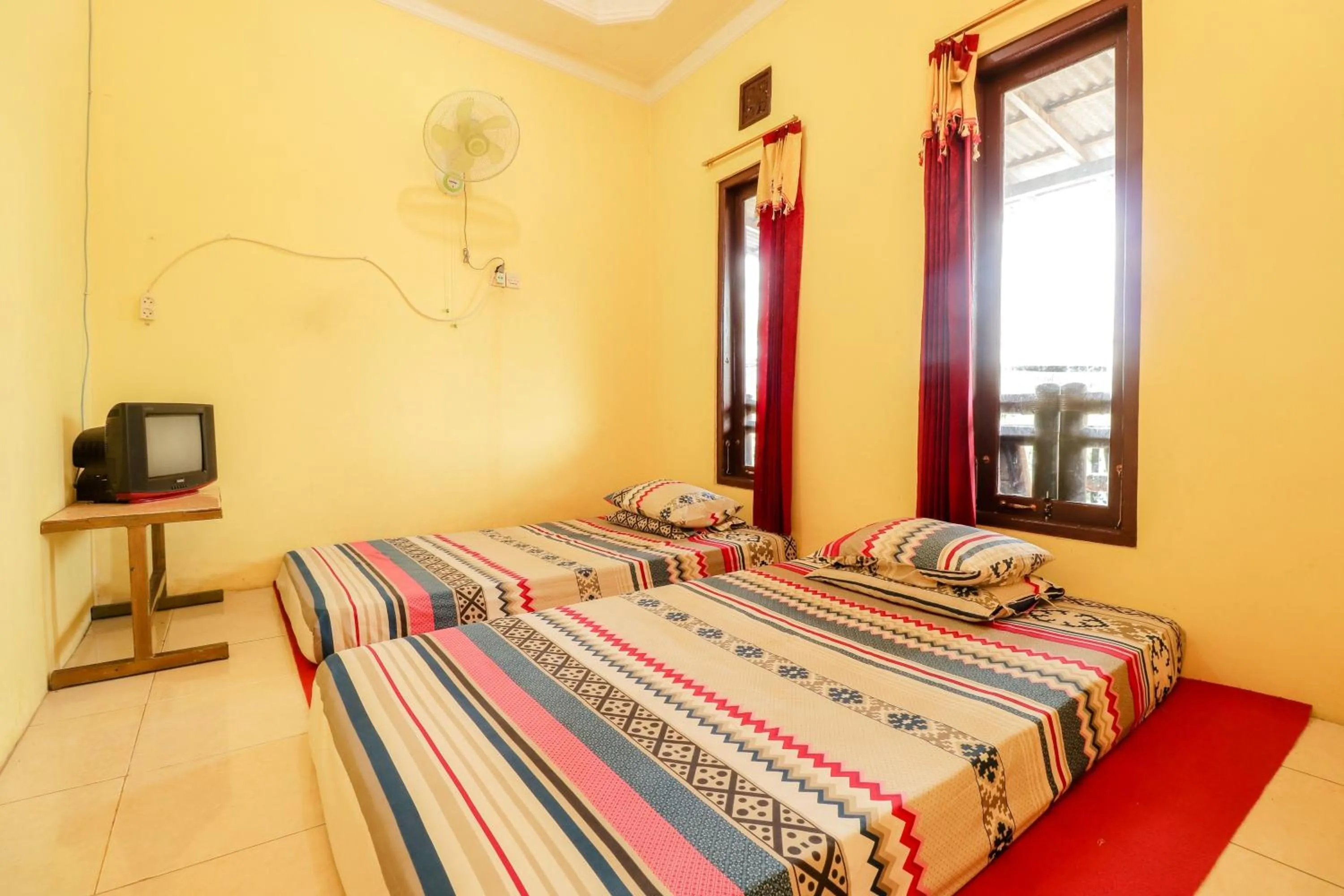 Bedroom, Bed in Penginapan Roro Mendut Syariah