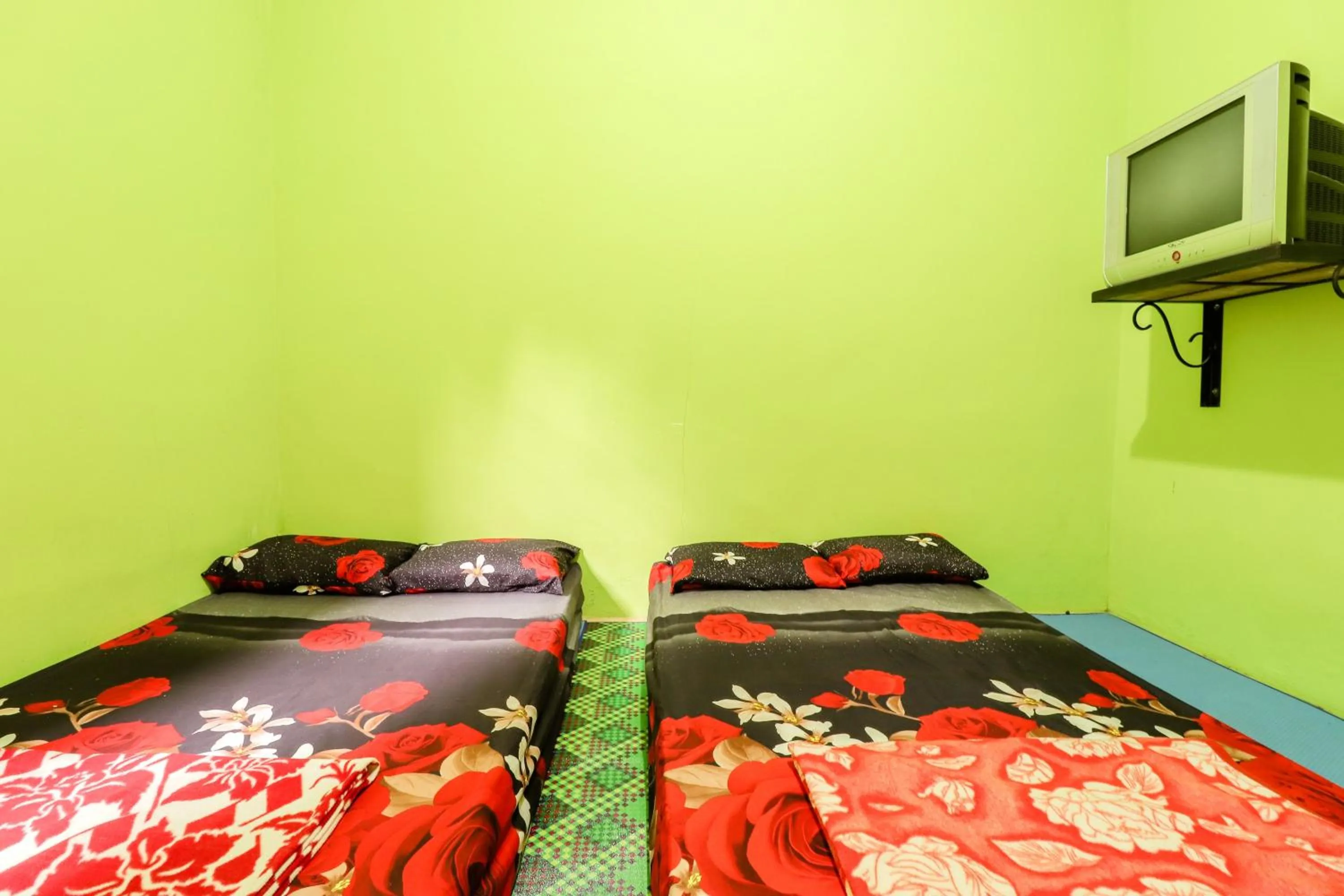 Bedroom, Bed in Penginapan Roro Mendut Syariah