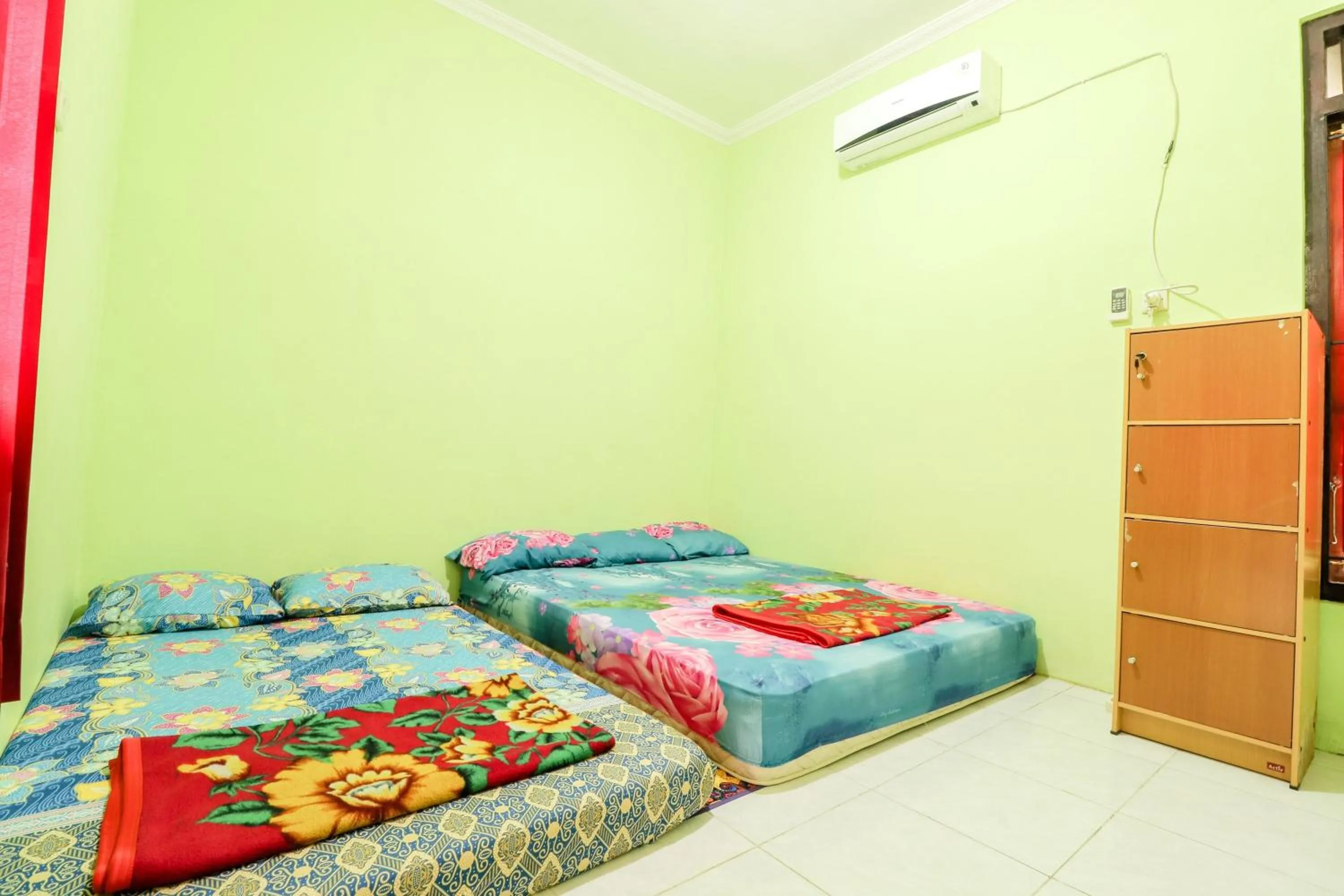Bedroom, Bed in Penginapan Roro Mendut Syariah