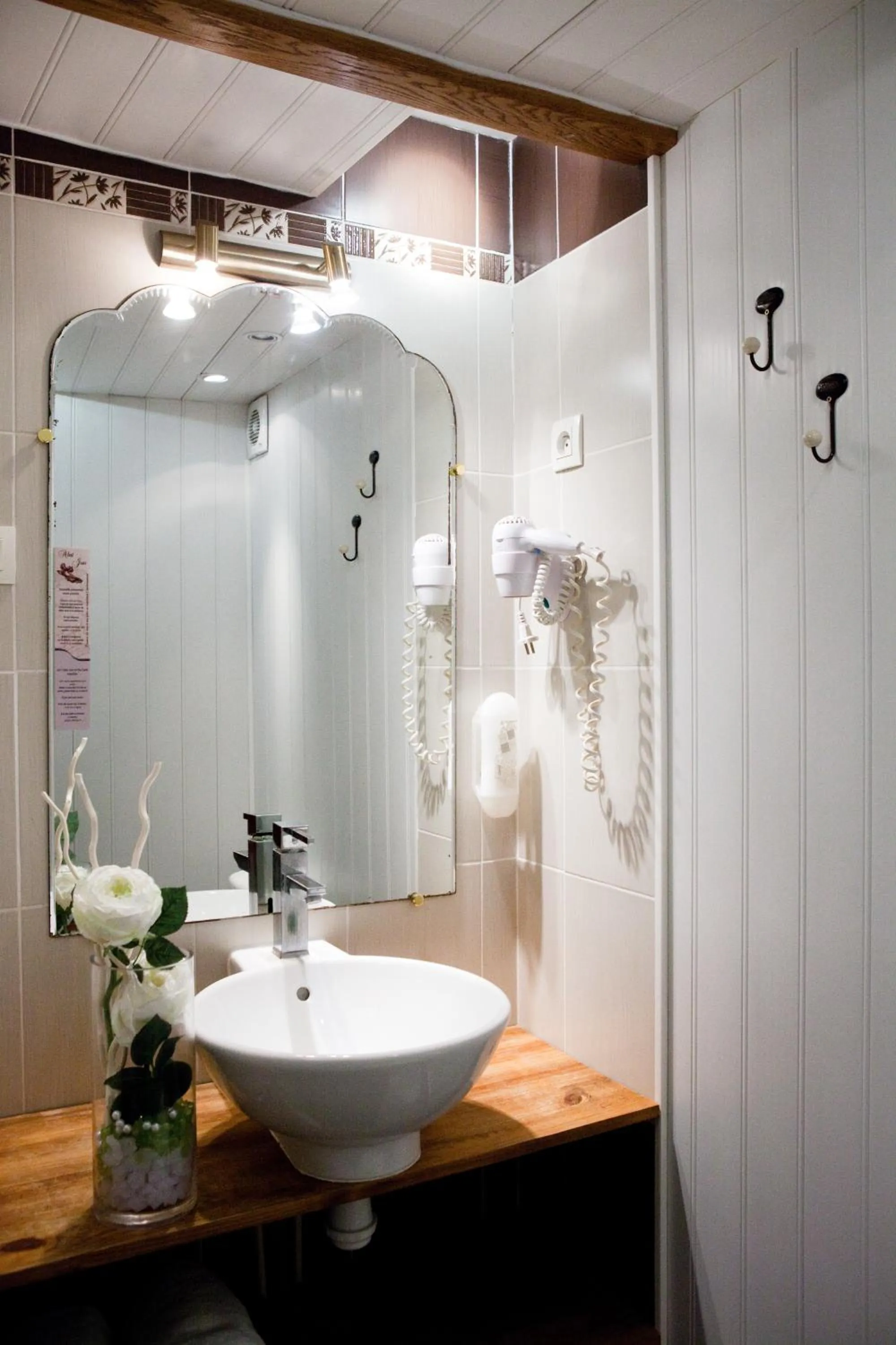 Bathroom in Hotel Abat Jour