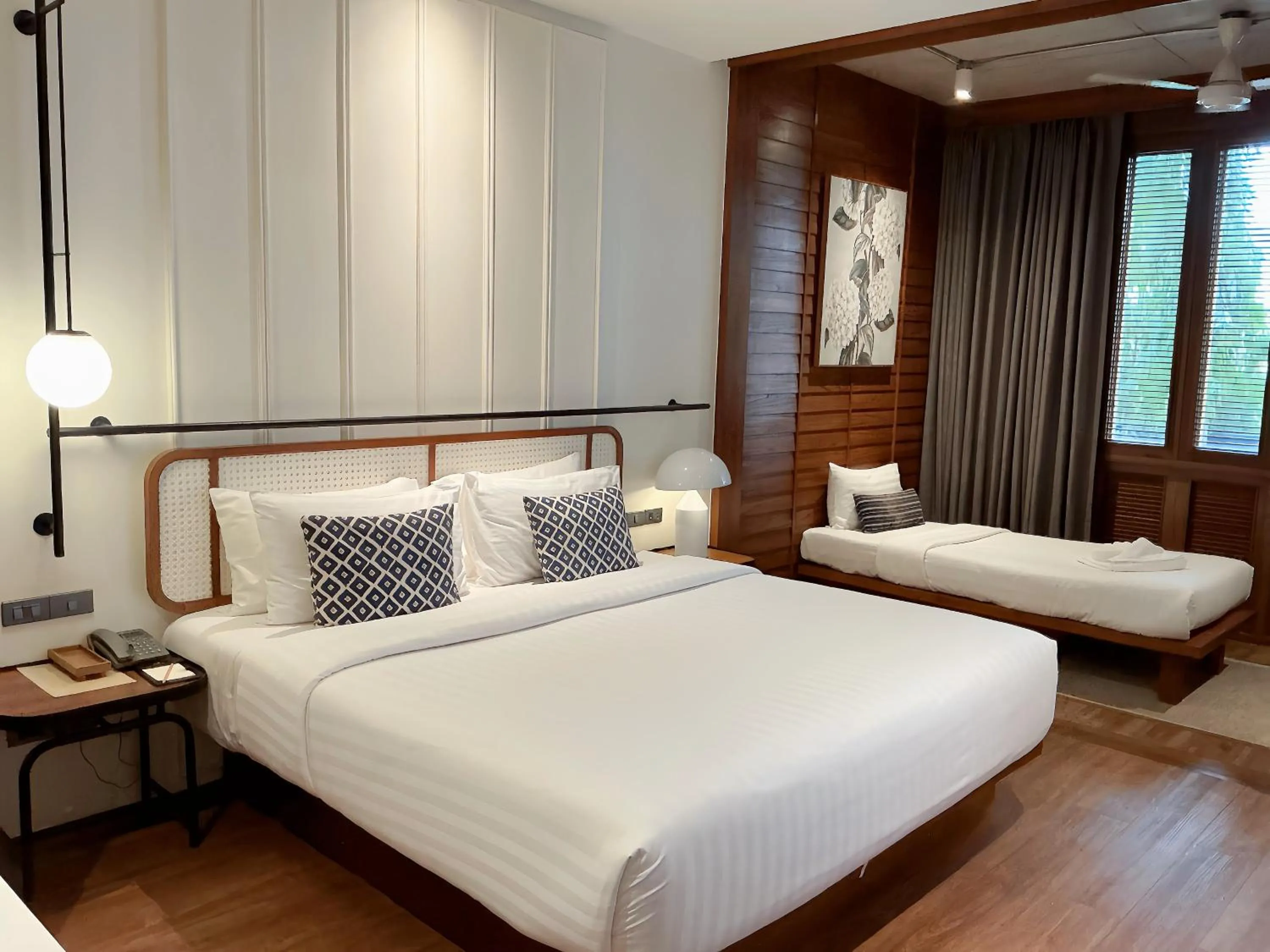 Bedroom, Bed in Hotel Loy Chiang Mai