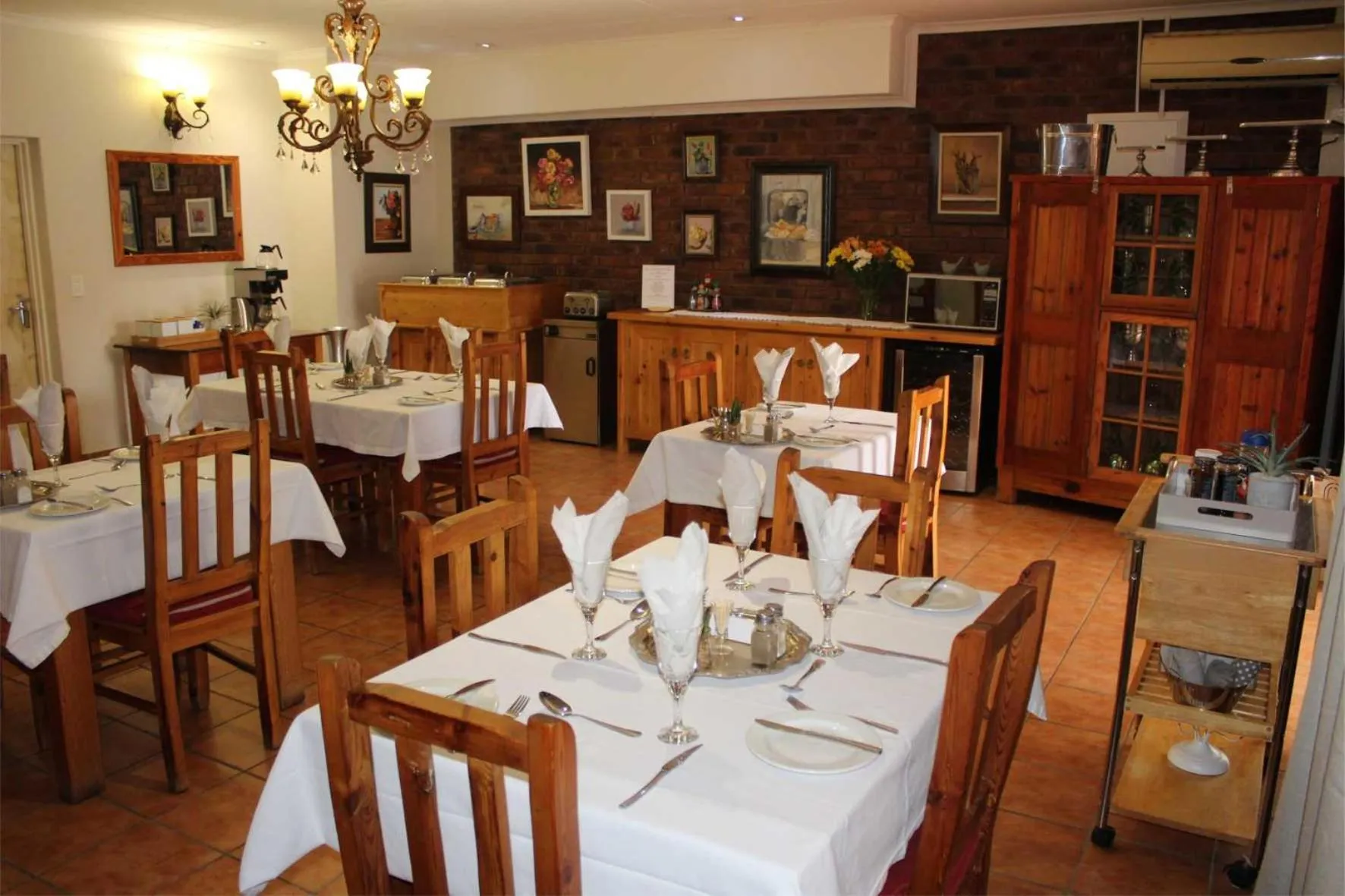 Restaurant/places to eat in Ngwenya Boutique Hotel
