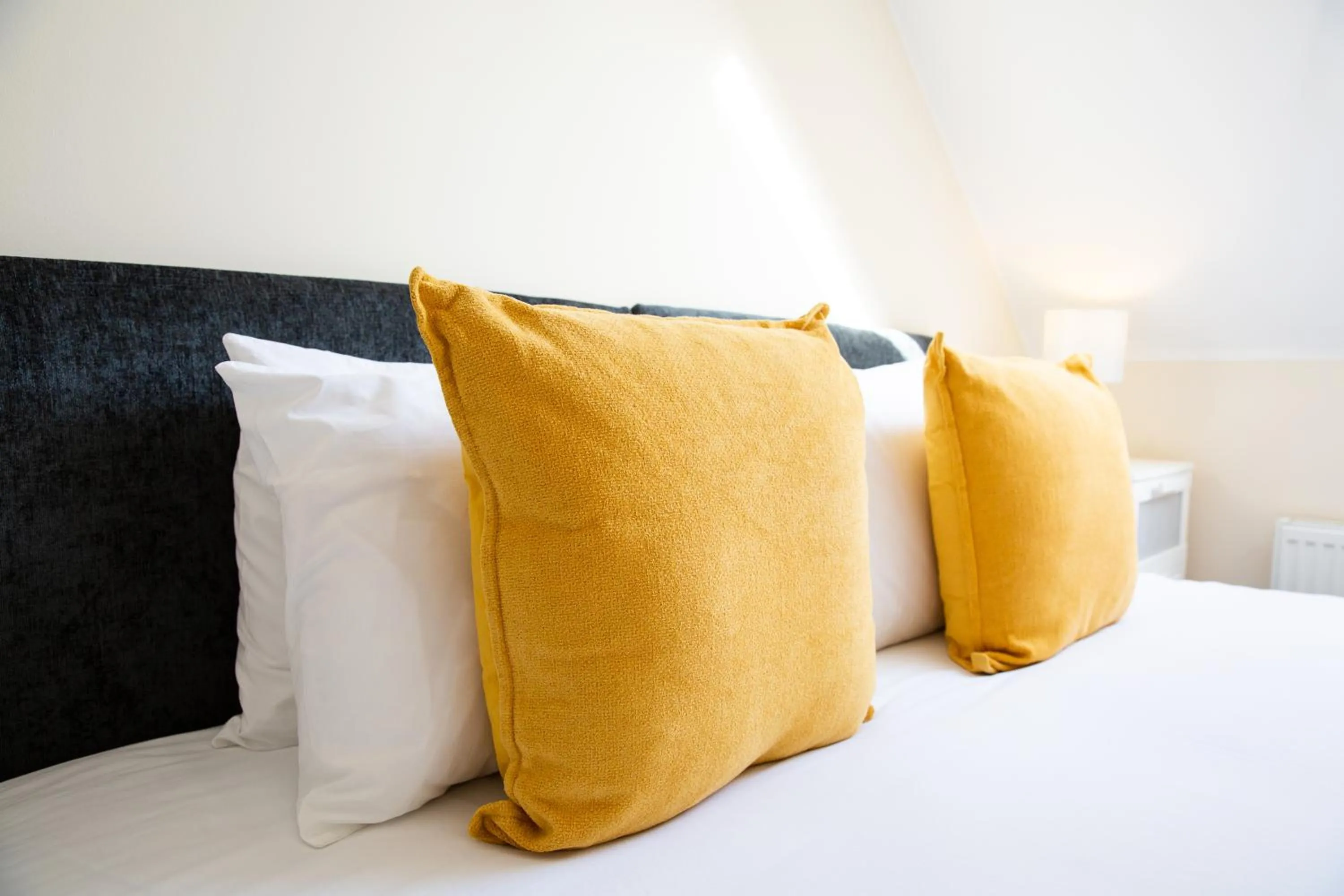 Bedroom, Bed in Velvet 2-bedroom apartment, Clockhouse, Hoddesdon