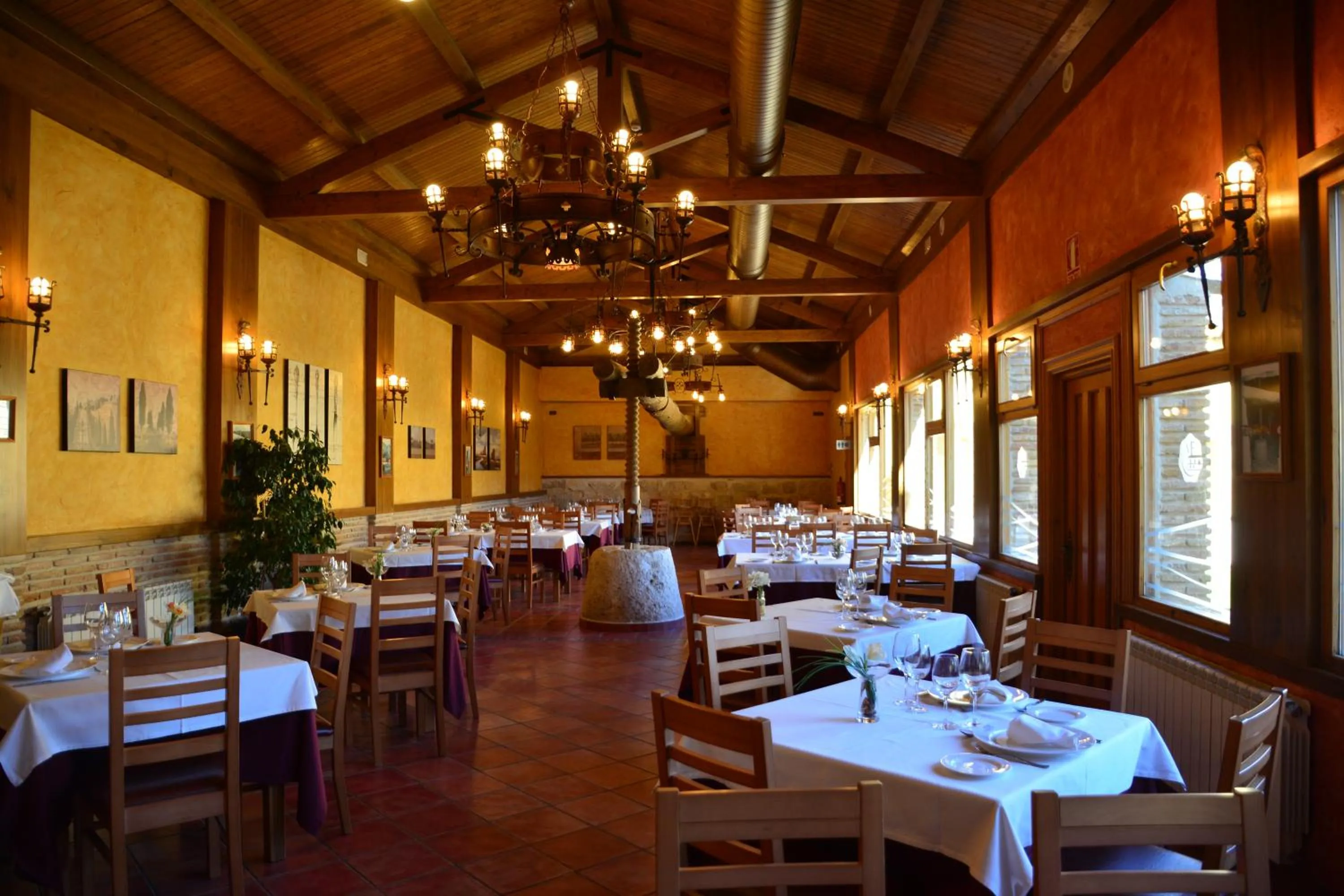 Restaurant/places to eat in Villa Ferrera Posada Rural