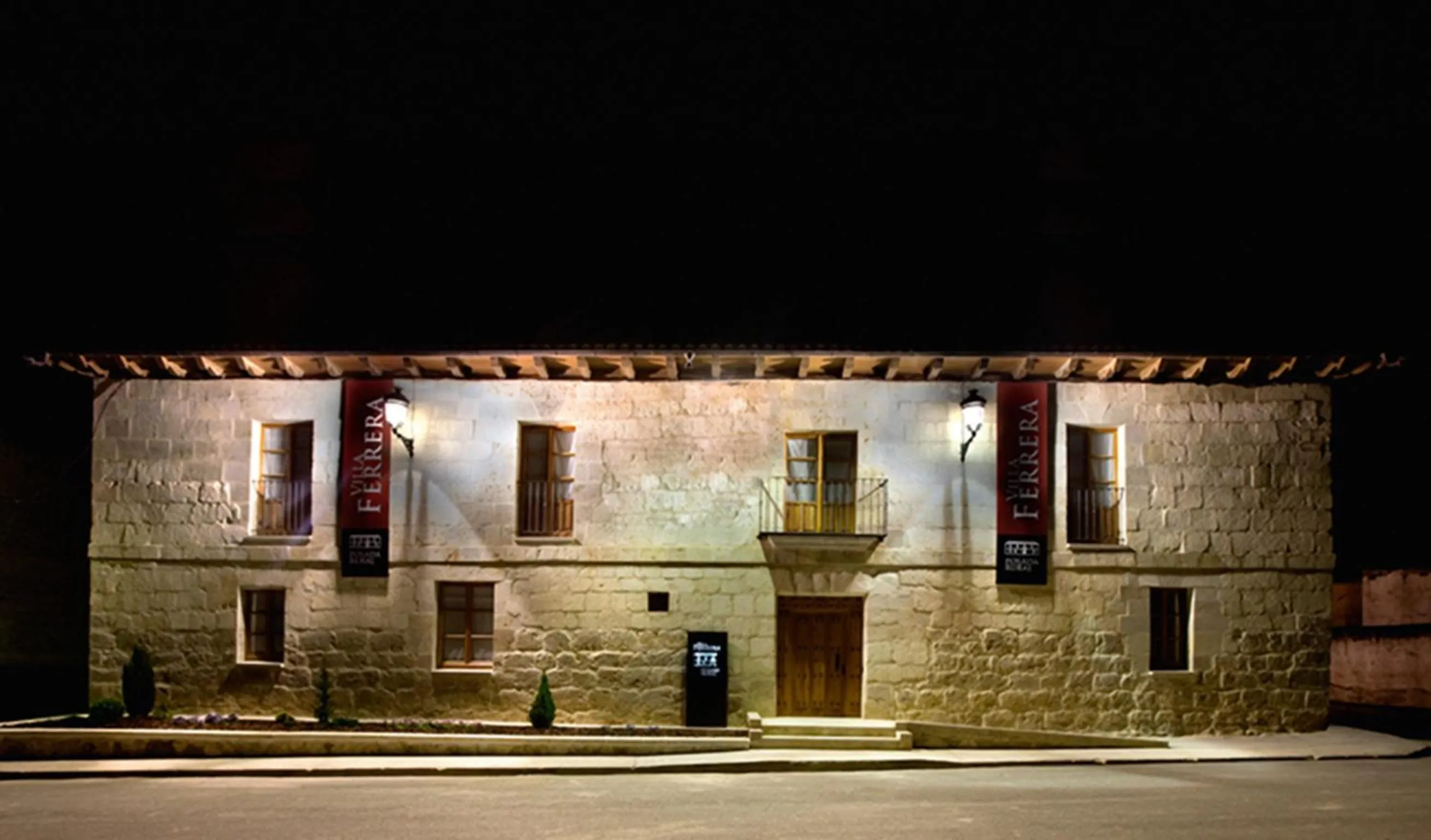 Facade/entrance in Villa Ferrera Posada Rural