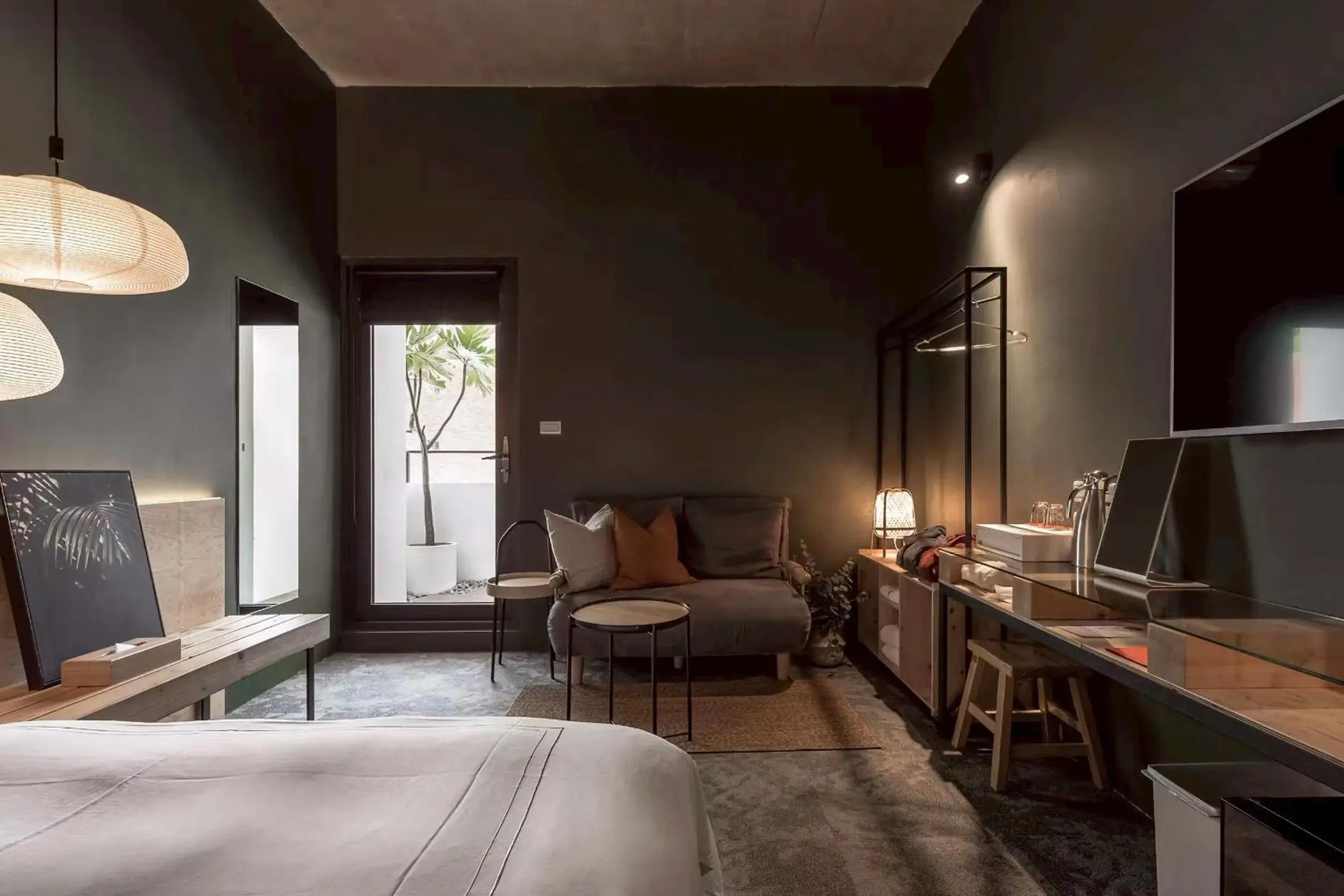 Deluxe Double Room with Balcony in SI Hotel Deluxe Double Room with Balcony in SI Hotel