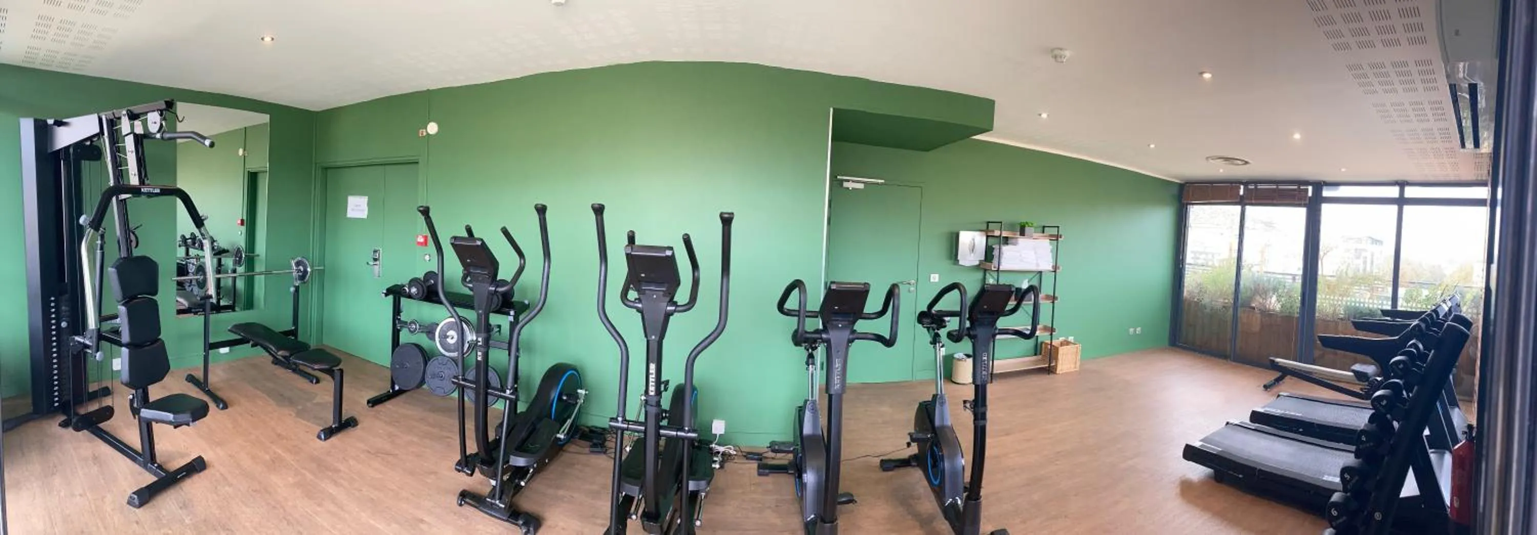Fitness centre/facilities in Best Western Linko Aubagne