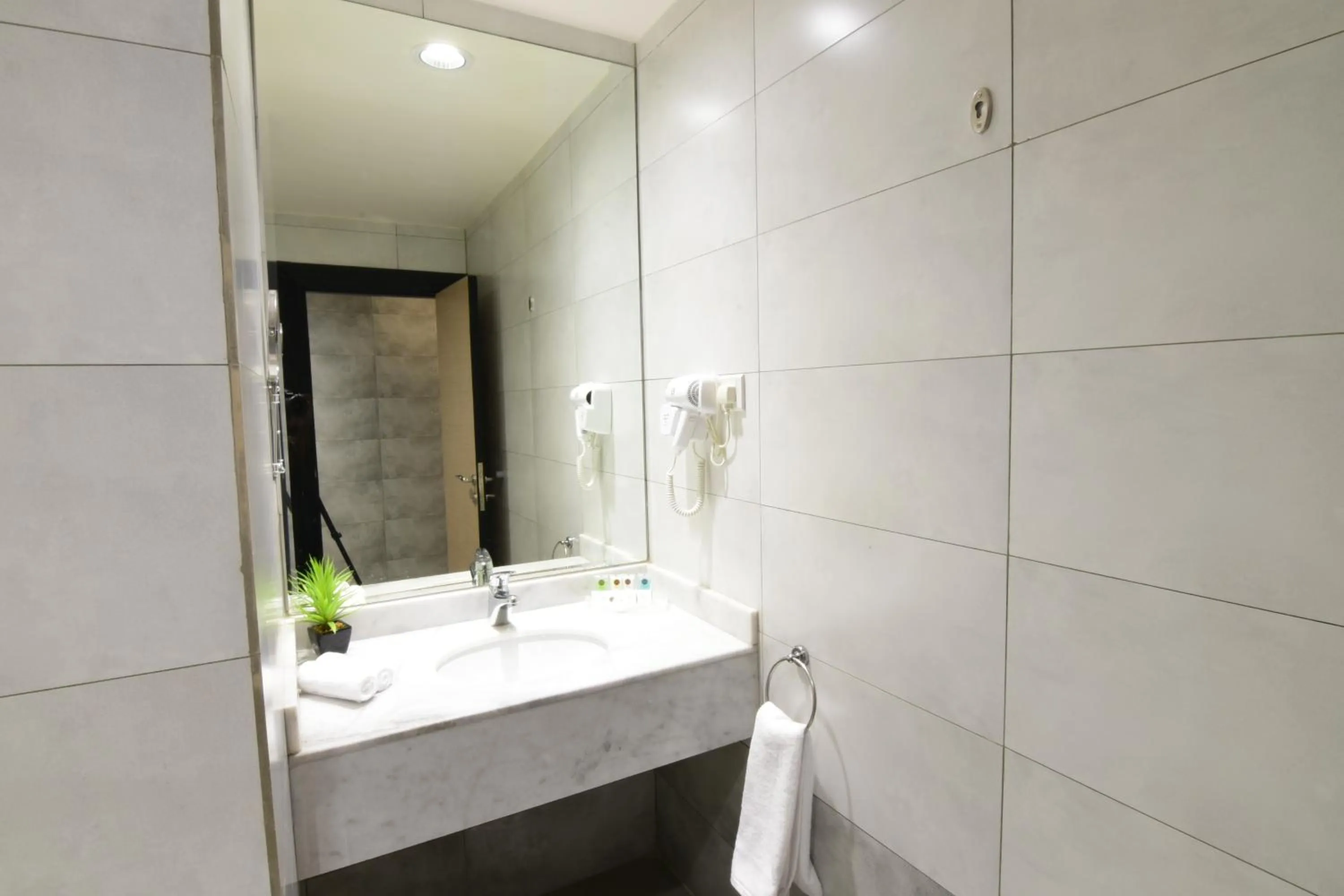 Bathroom in Touq Al Balad Hotel