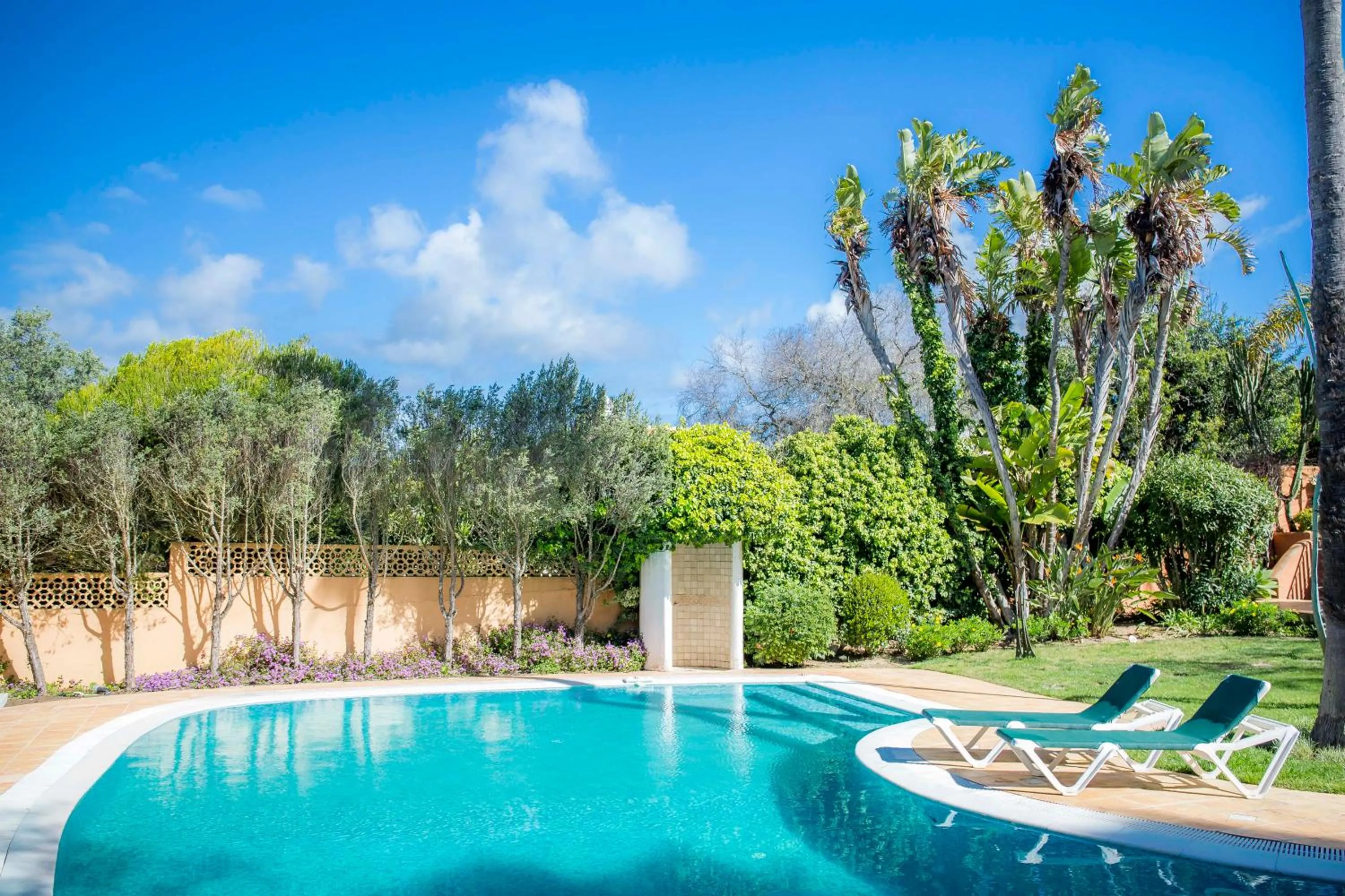 Swimming pool in Casa da Montanha