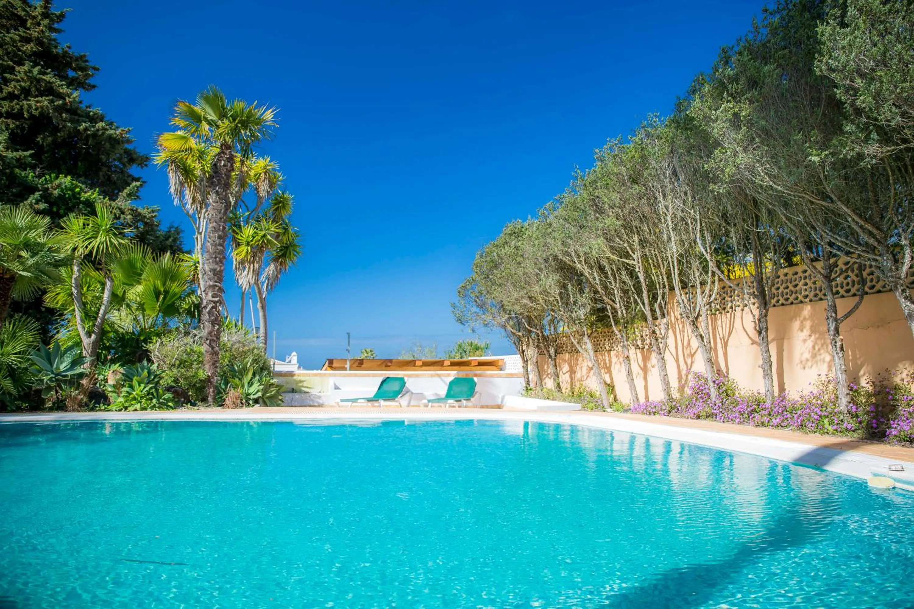 Swimming pool in Casa da Montanha