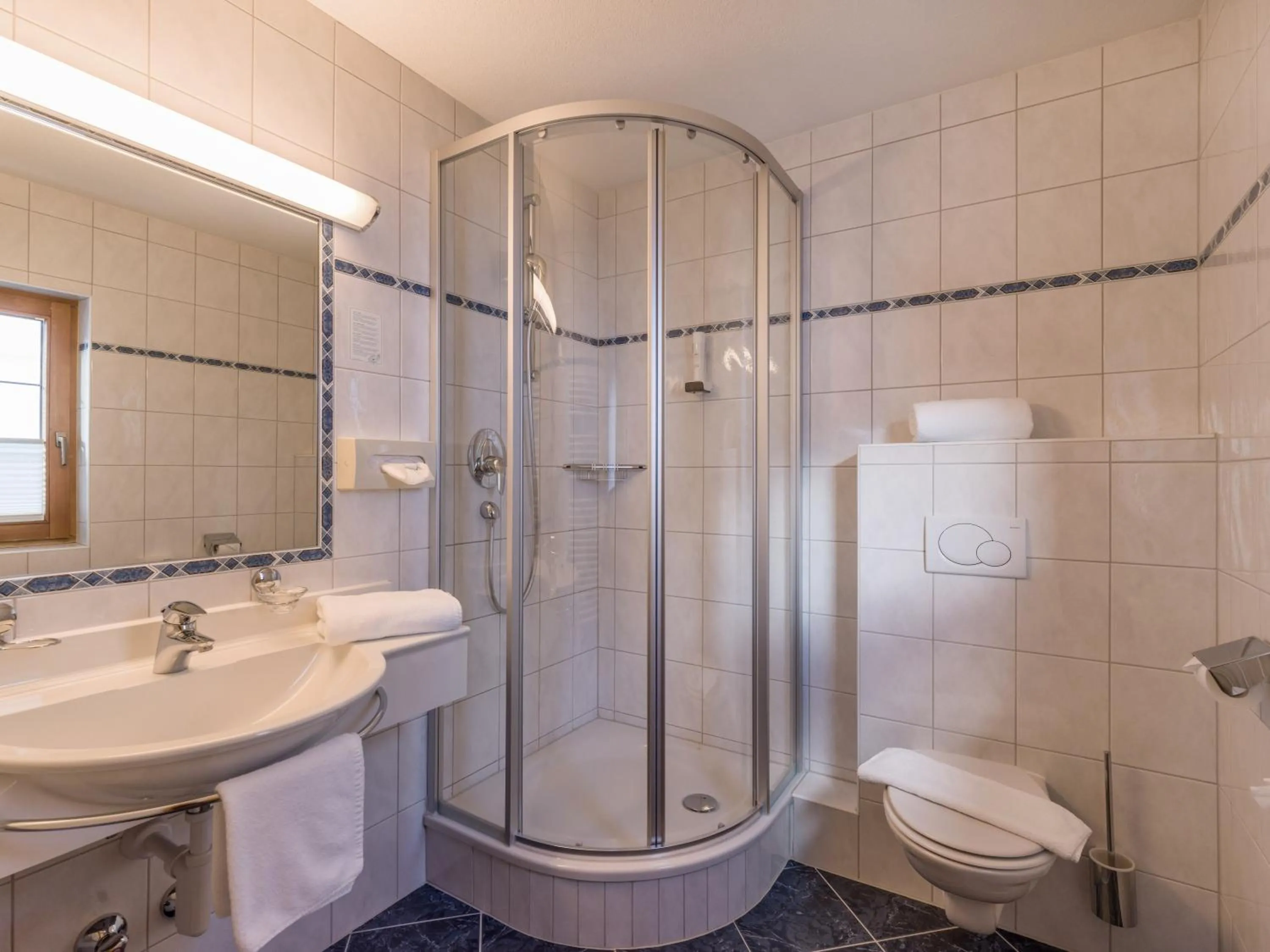 Bathroom in Hotel Kössler