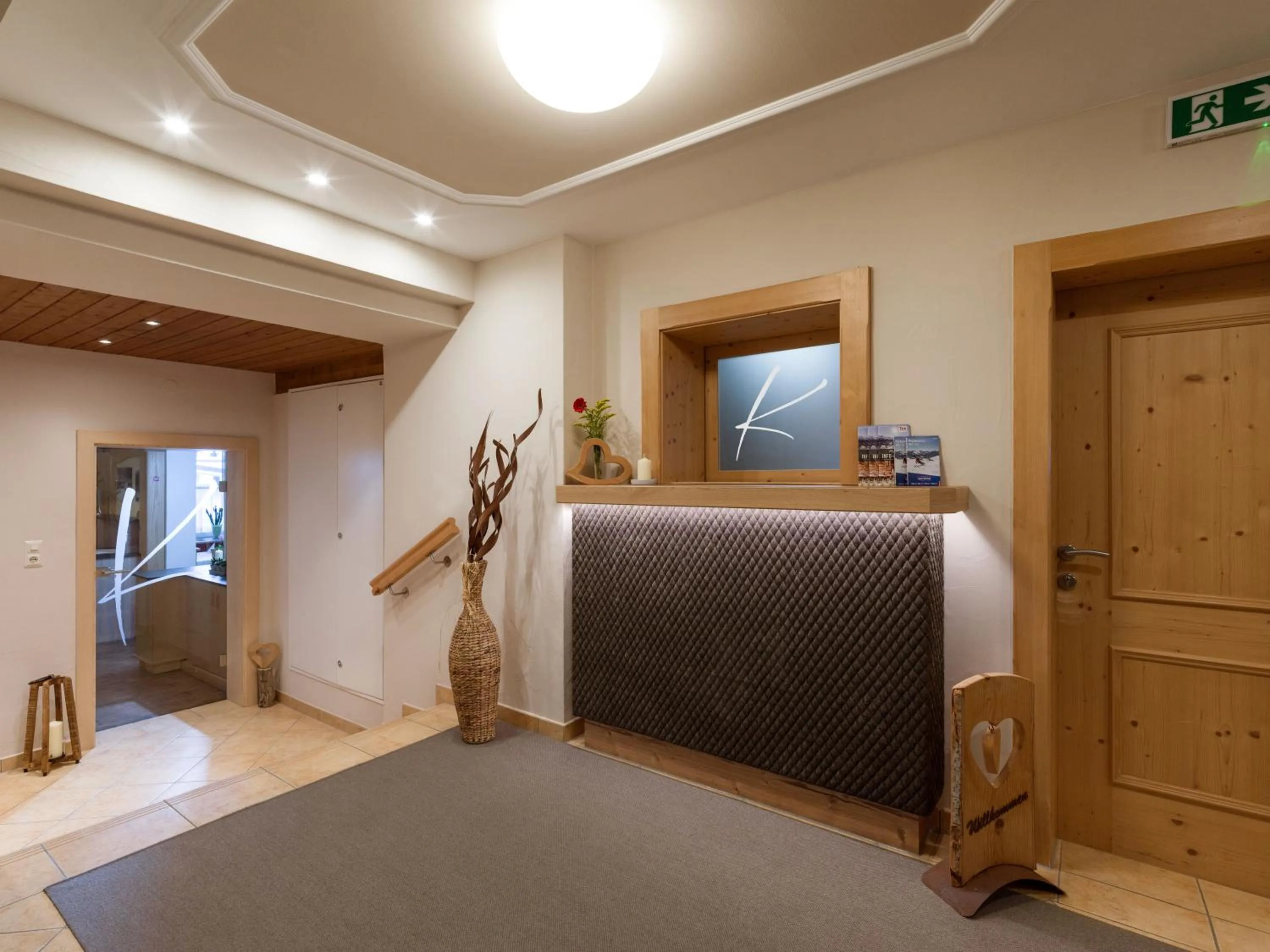 Lobby or reception, Bed in Hotel Kössler