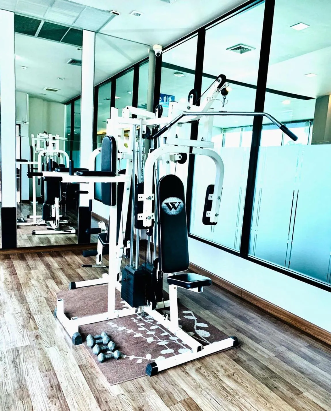 Fitness centre/facilities in Mantra Varee Hotel