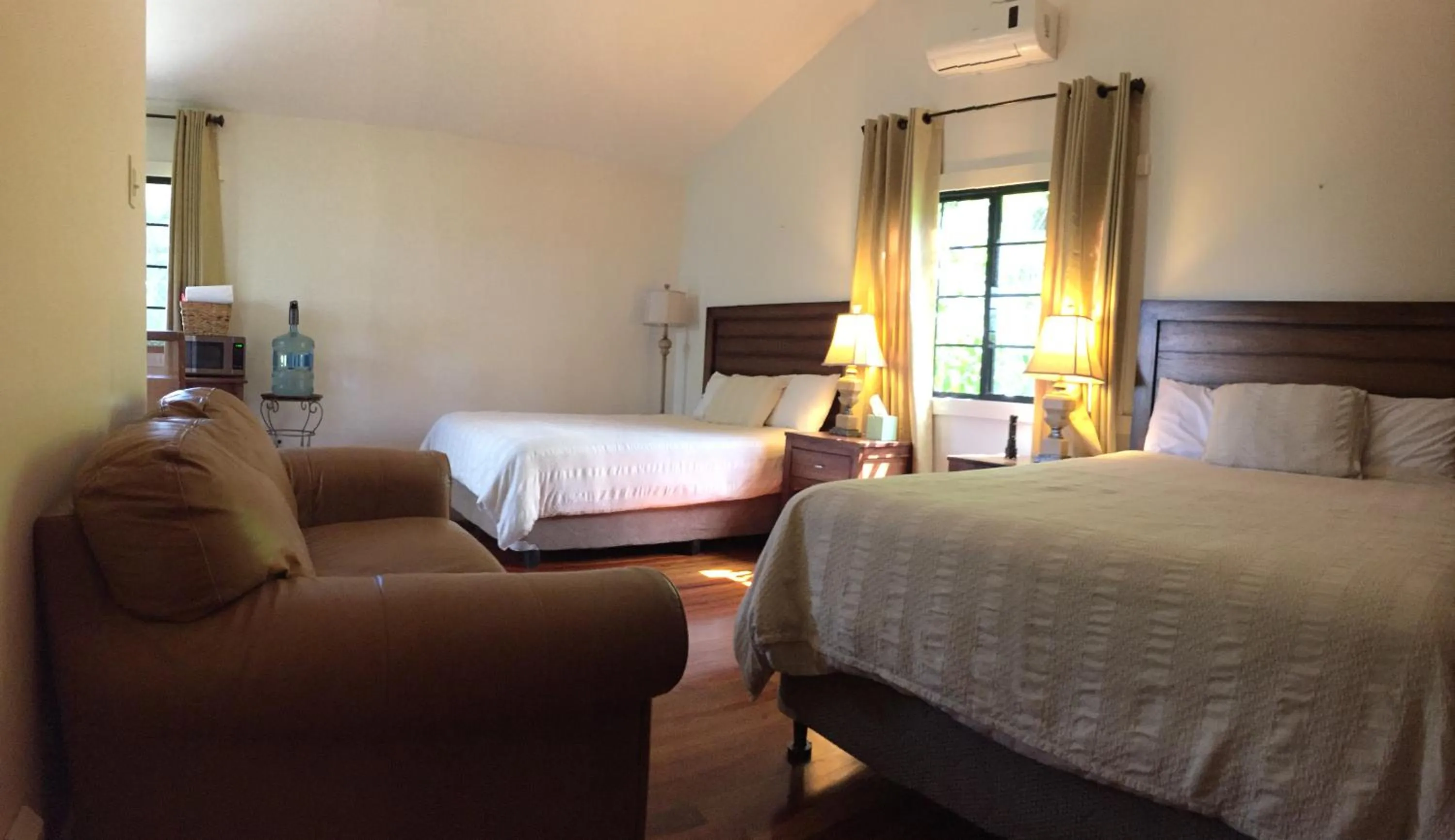 Bedroom, Bed in Santa Cruz Cabins