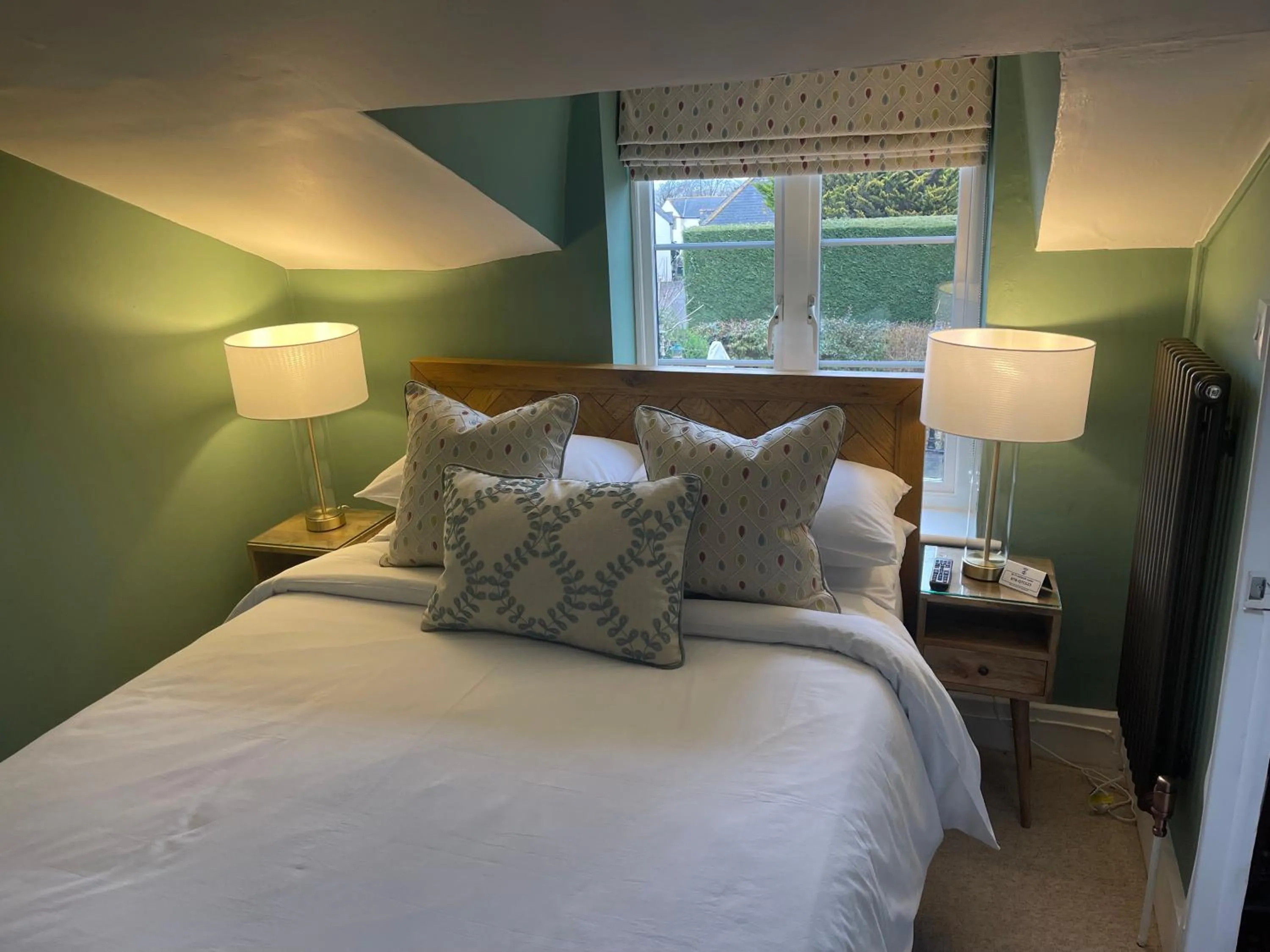 Bedroom, Bed in Myrtle Cottage B&B