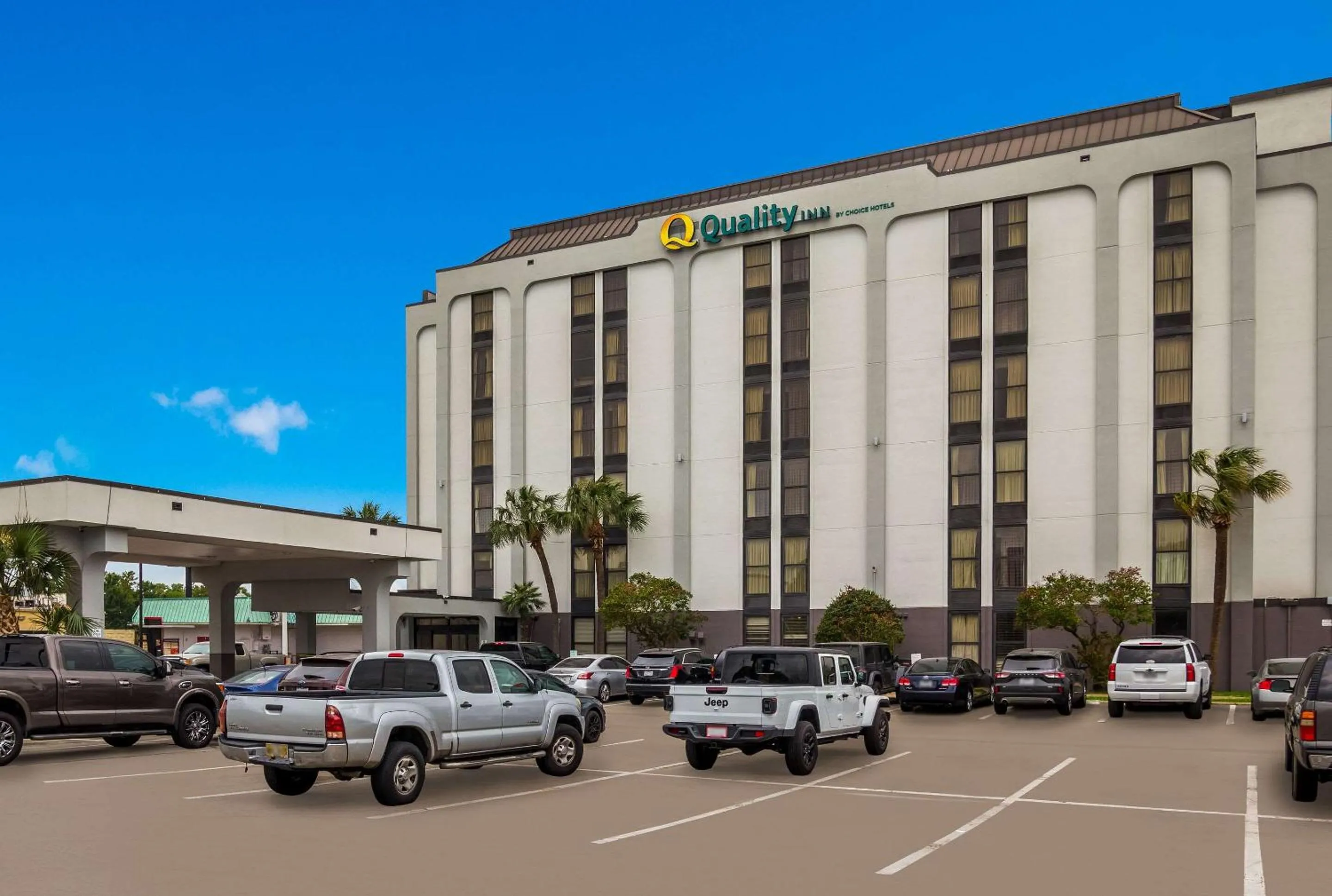 Property building in Quality Inn Houston East I-10