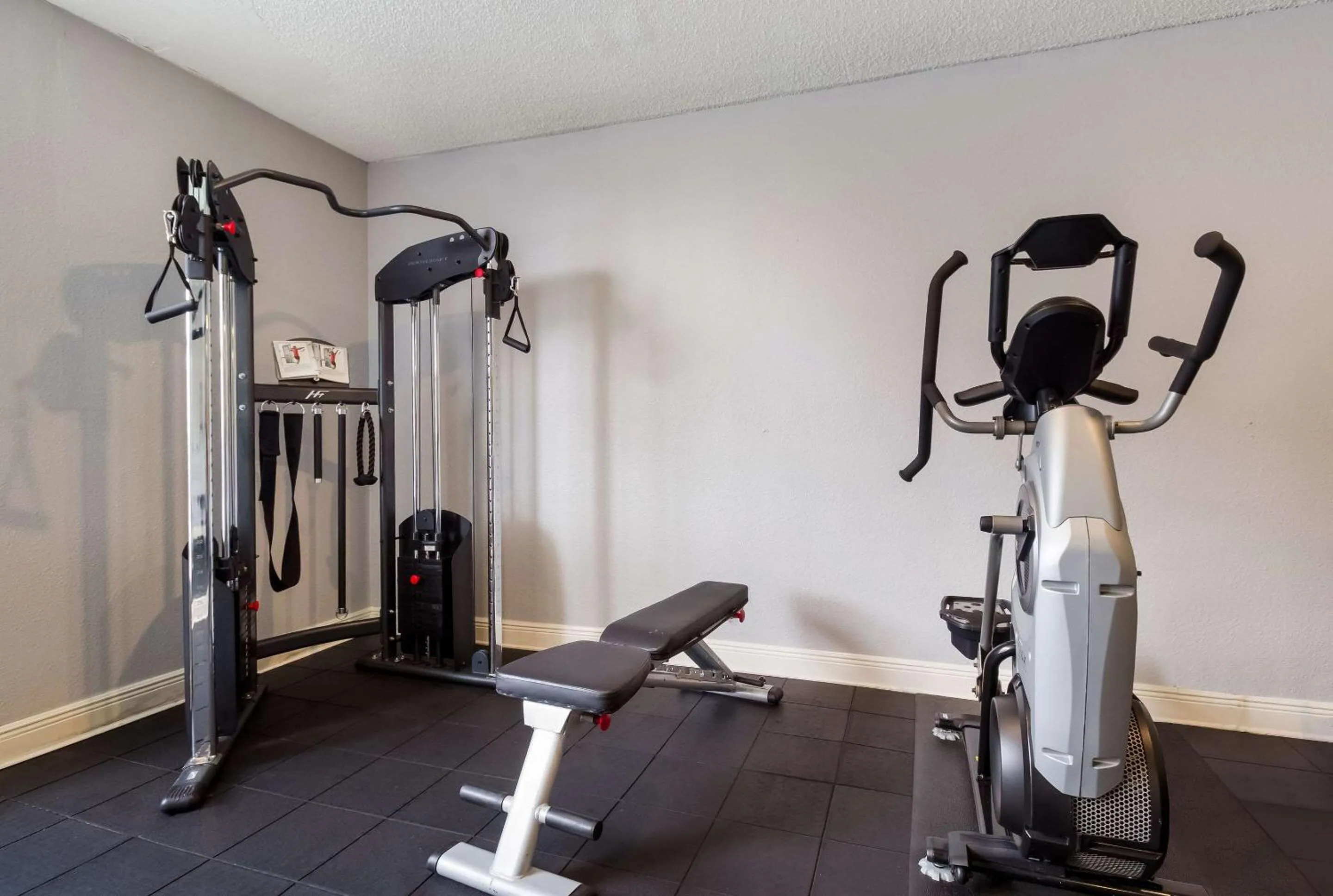 Fitness centre/facilities in Quality Inn Houston East I-10