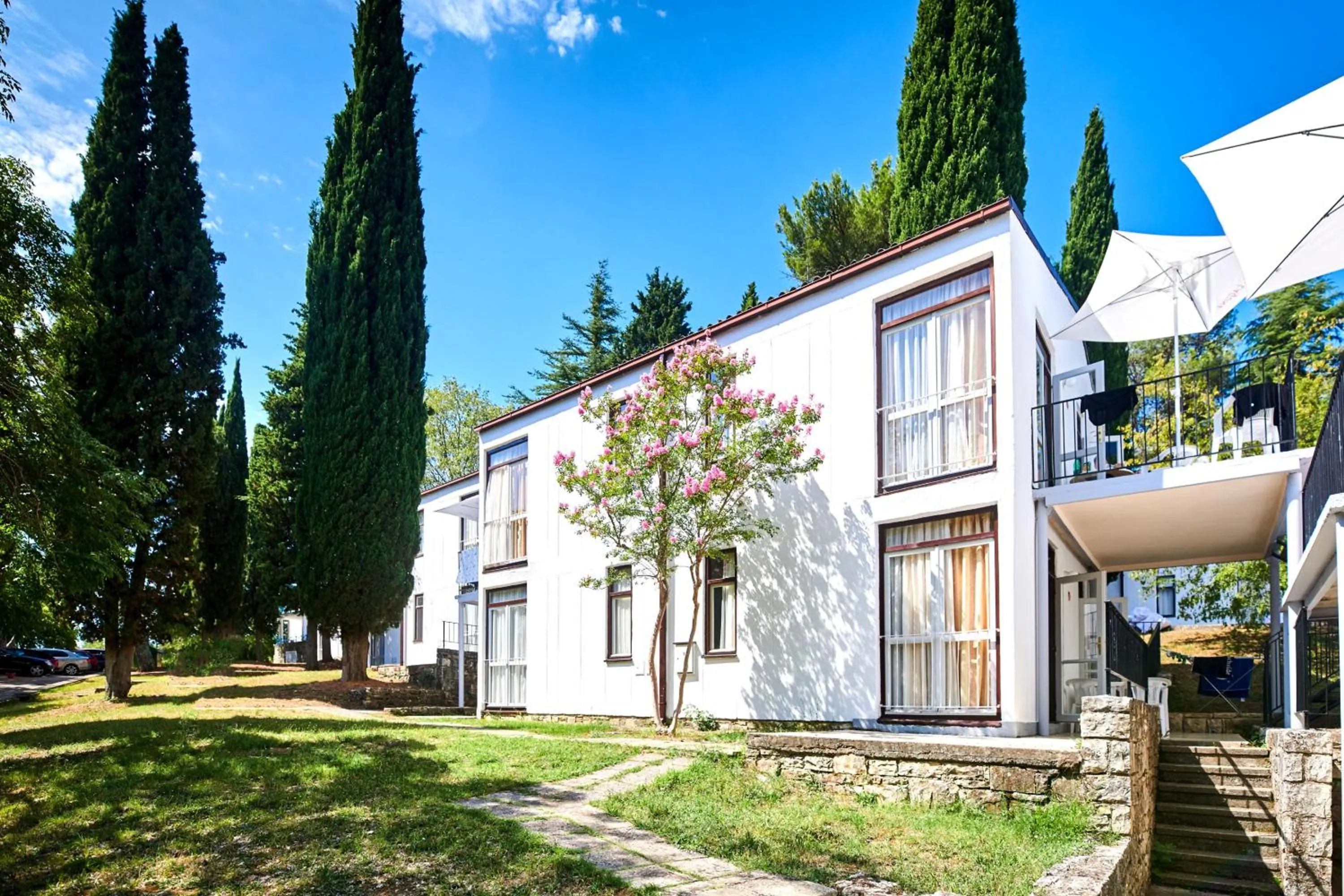 Facade/entrance in Apartments Astra