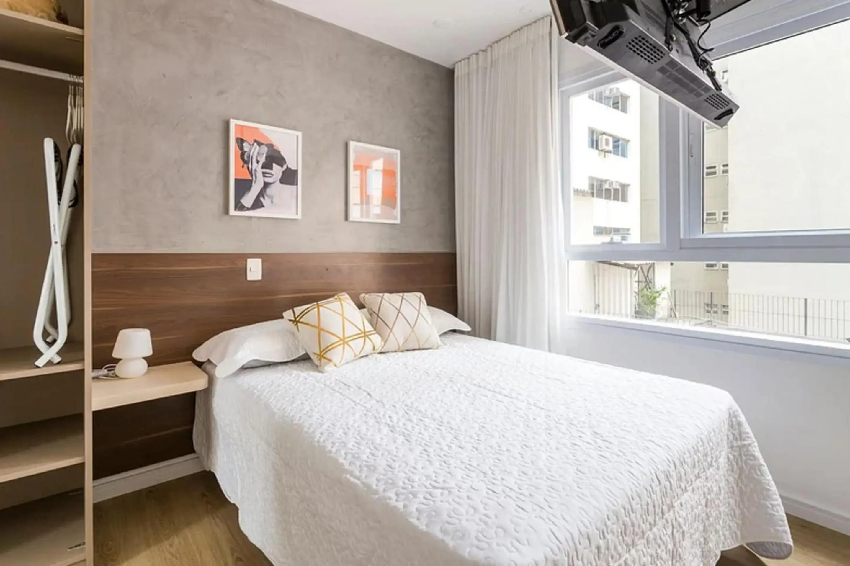 Studio with Balcony in 360 São Luis Studio with Balcony in 360 São Luis