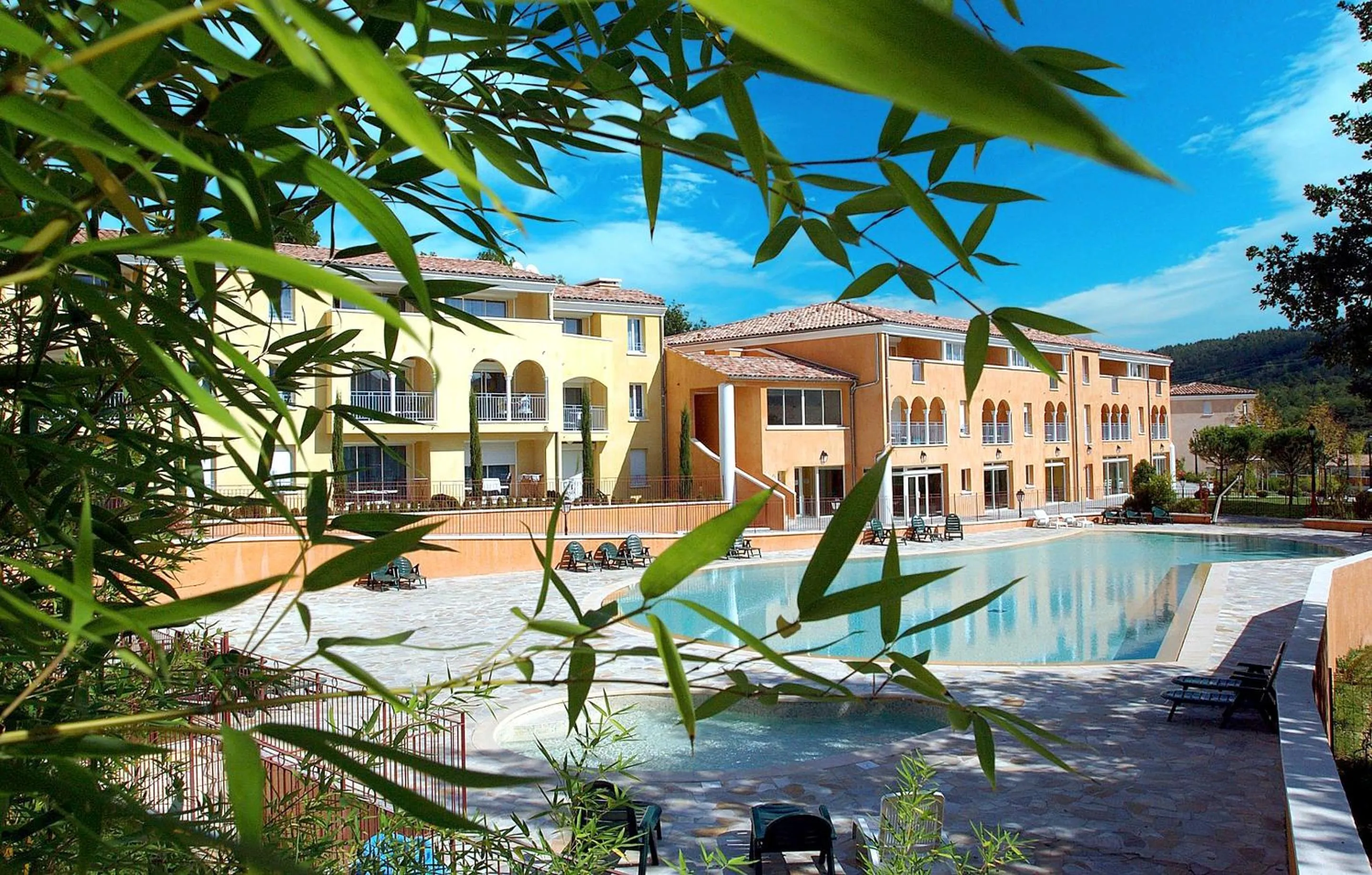 Swimming pool in Résidence Odalys La Licorne de Haute Provence